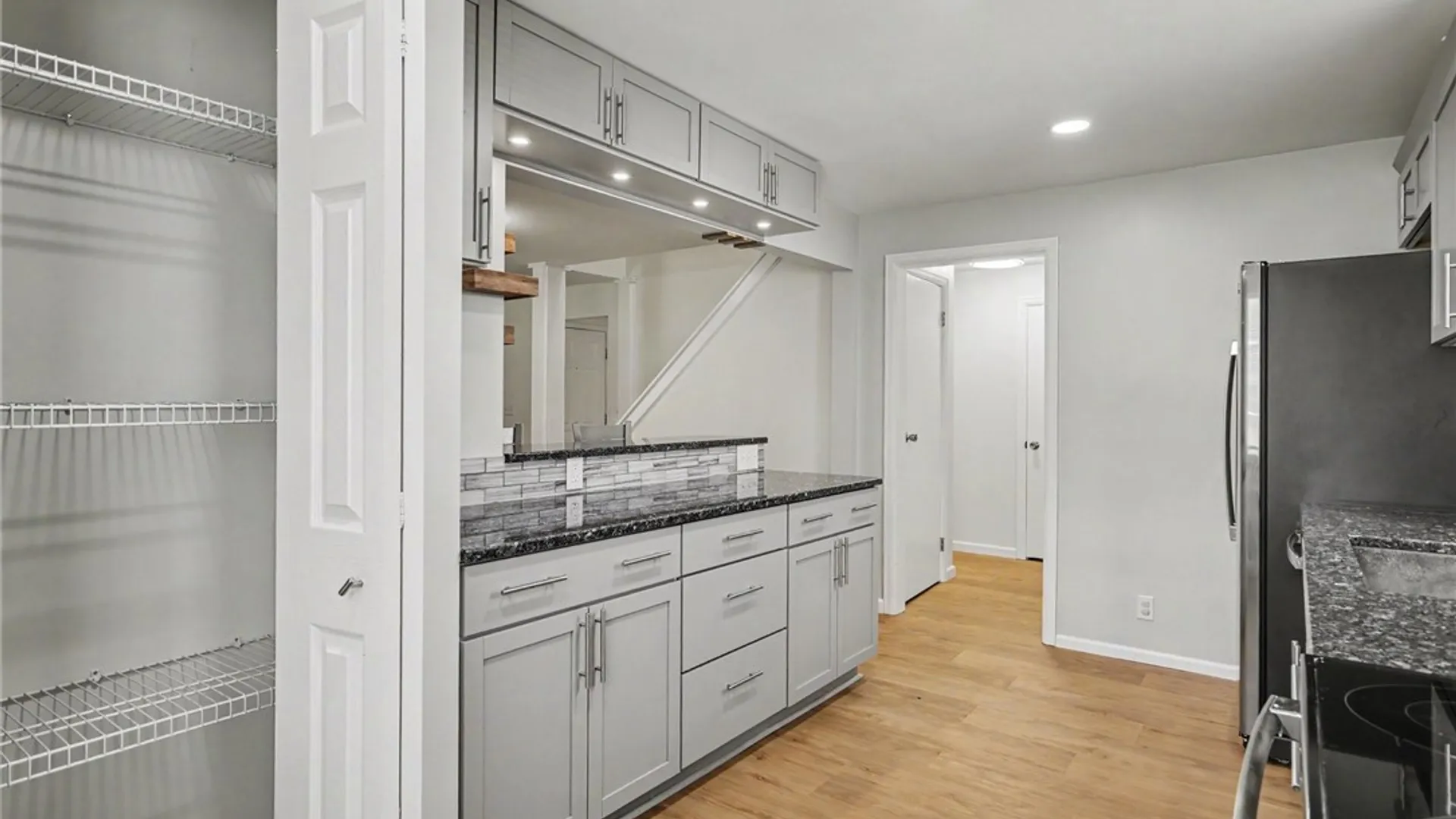 Property at 67 Dunrovin Lane, Brighton, NY 14618 8