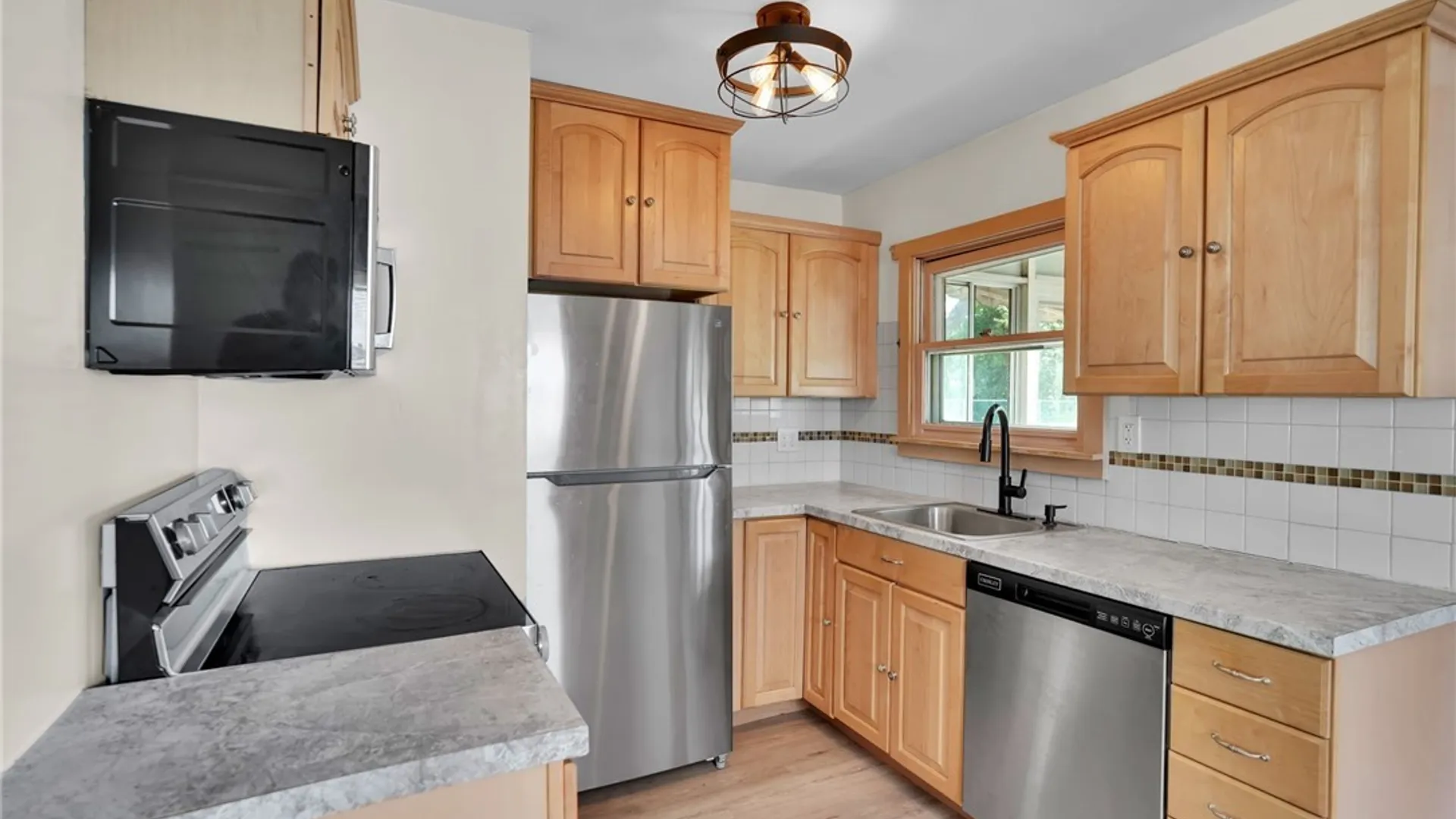Property at 201 Dupont Avenue, Tonawanda, NY 14150 14