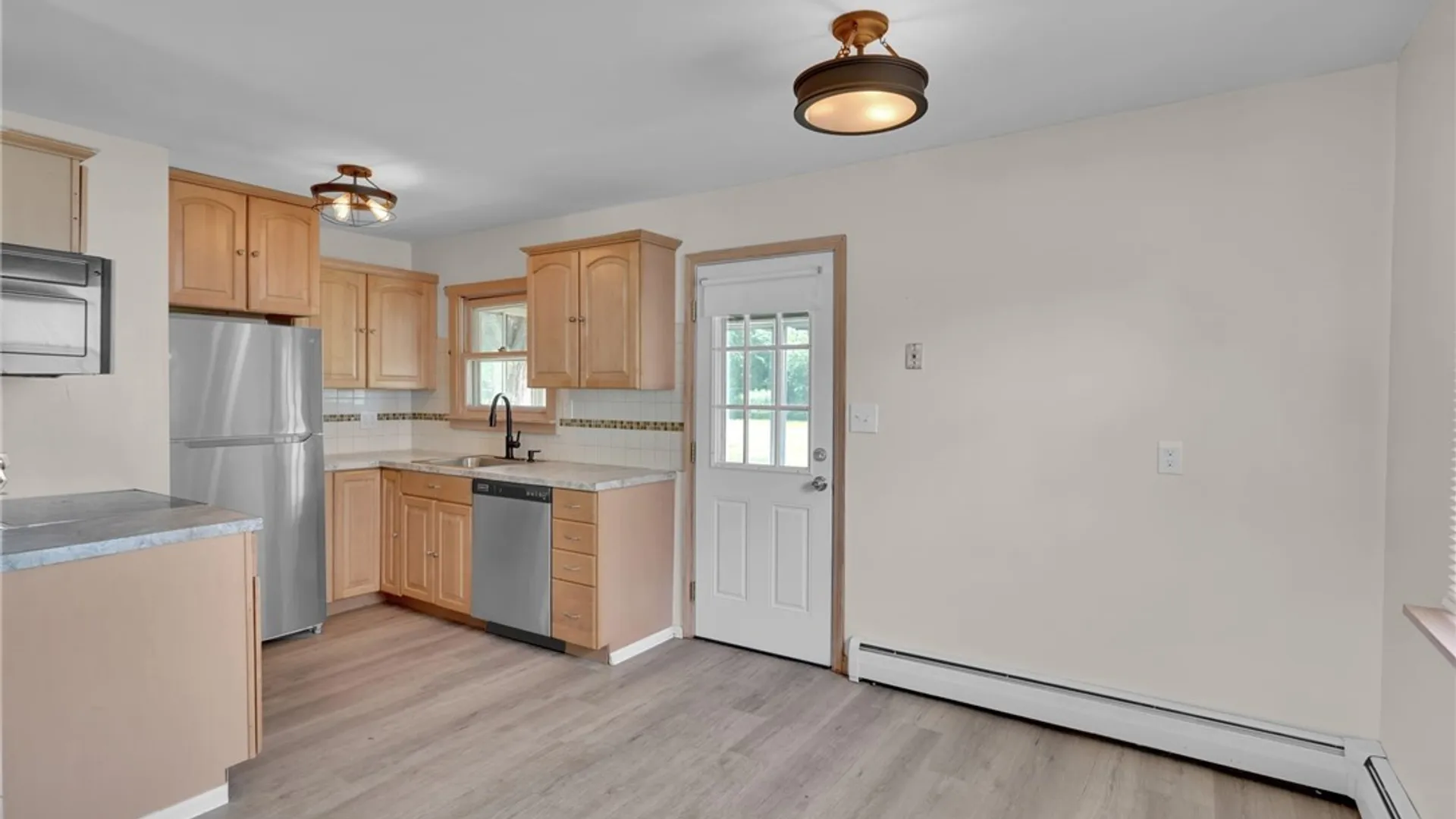 Property at 201 Dupont Avenue, Tonawanda, NY 14150 16