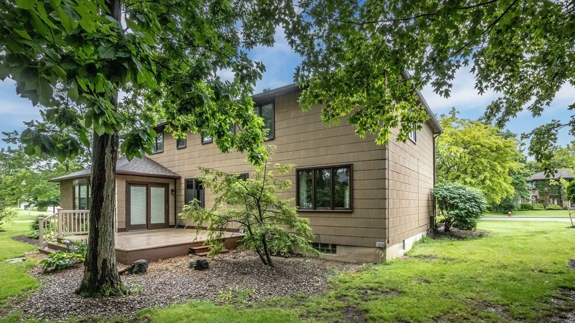 Property at 47 Woodstock Road, Grand Island, NY 14072 6