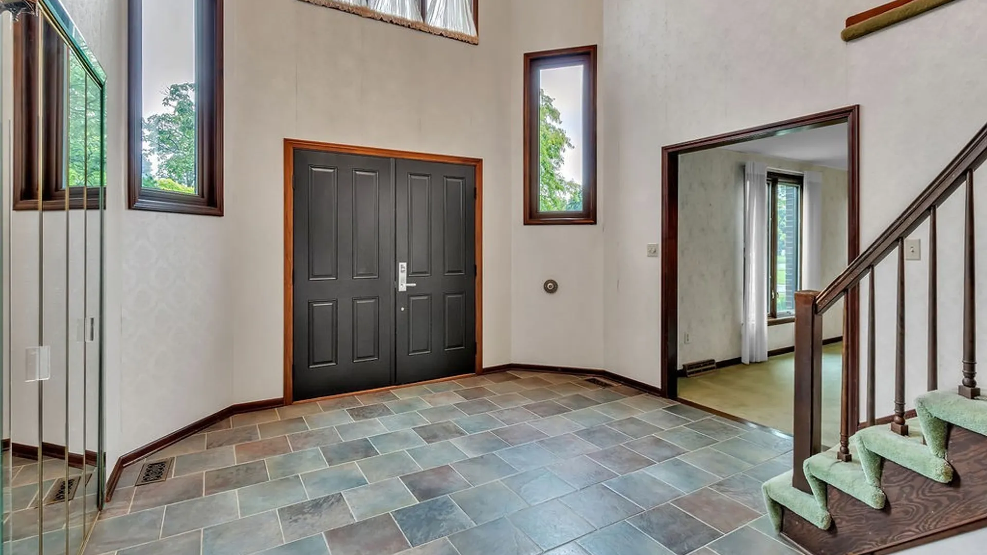 Property at 47 Woodstock Road, Grand Island, NY 14072 9