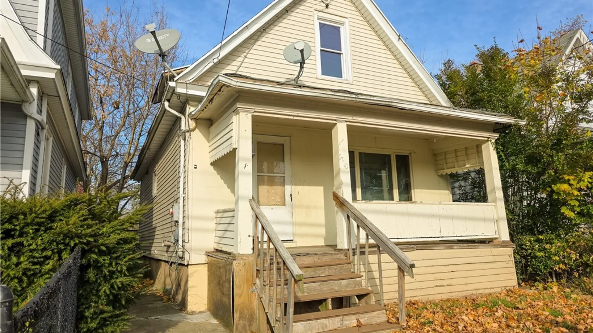 Property at 1710 Niagara Street, Niagara Falls, NY 14303 2