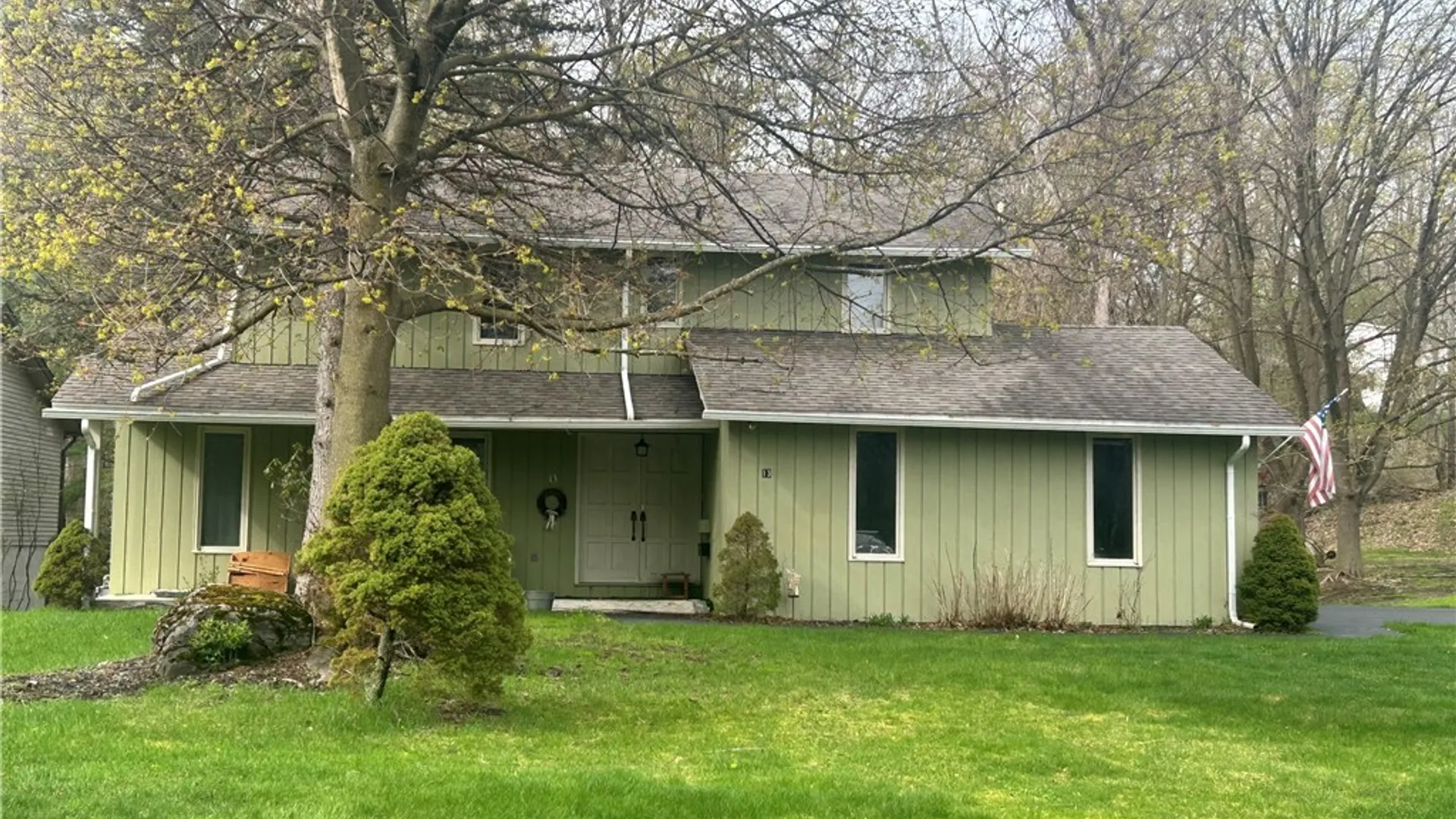 Property at 13 Green Fir Circle, Camillus, NY 13219 2