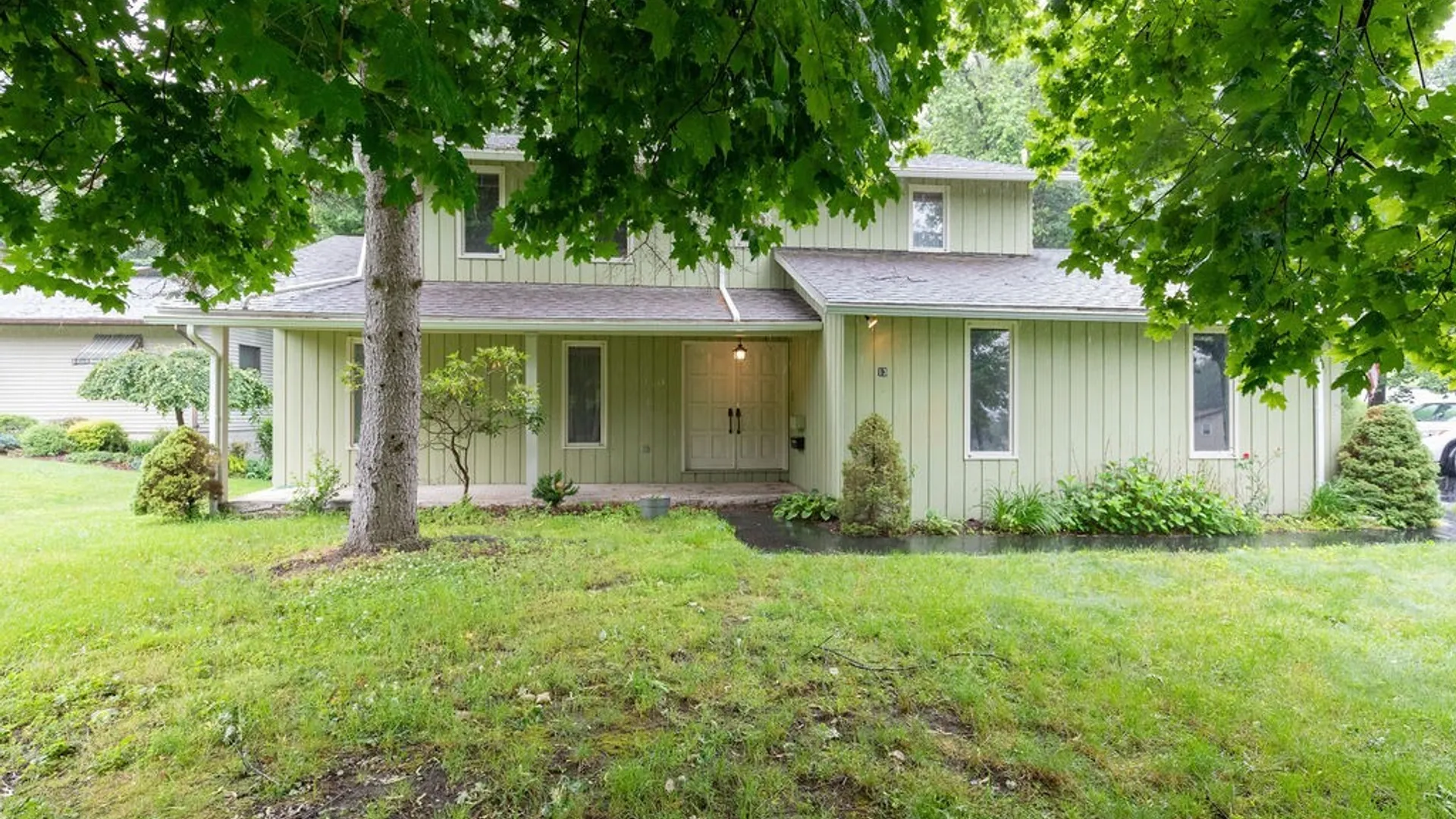 Property at 13 Green Fir Circle, Camillus, NY 13219 46