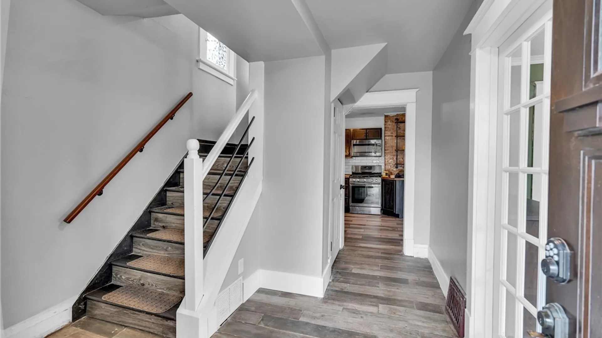 Property at 239 Roesch Avenue, Buffalo, NY 14207 3