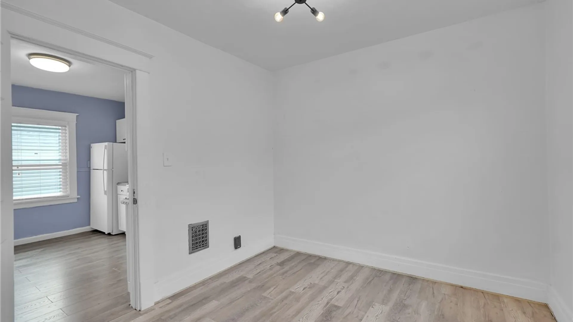 Property at 239 Roesch Avenue, Buffalo, NY 14207 33
