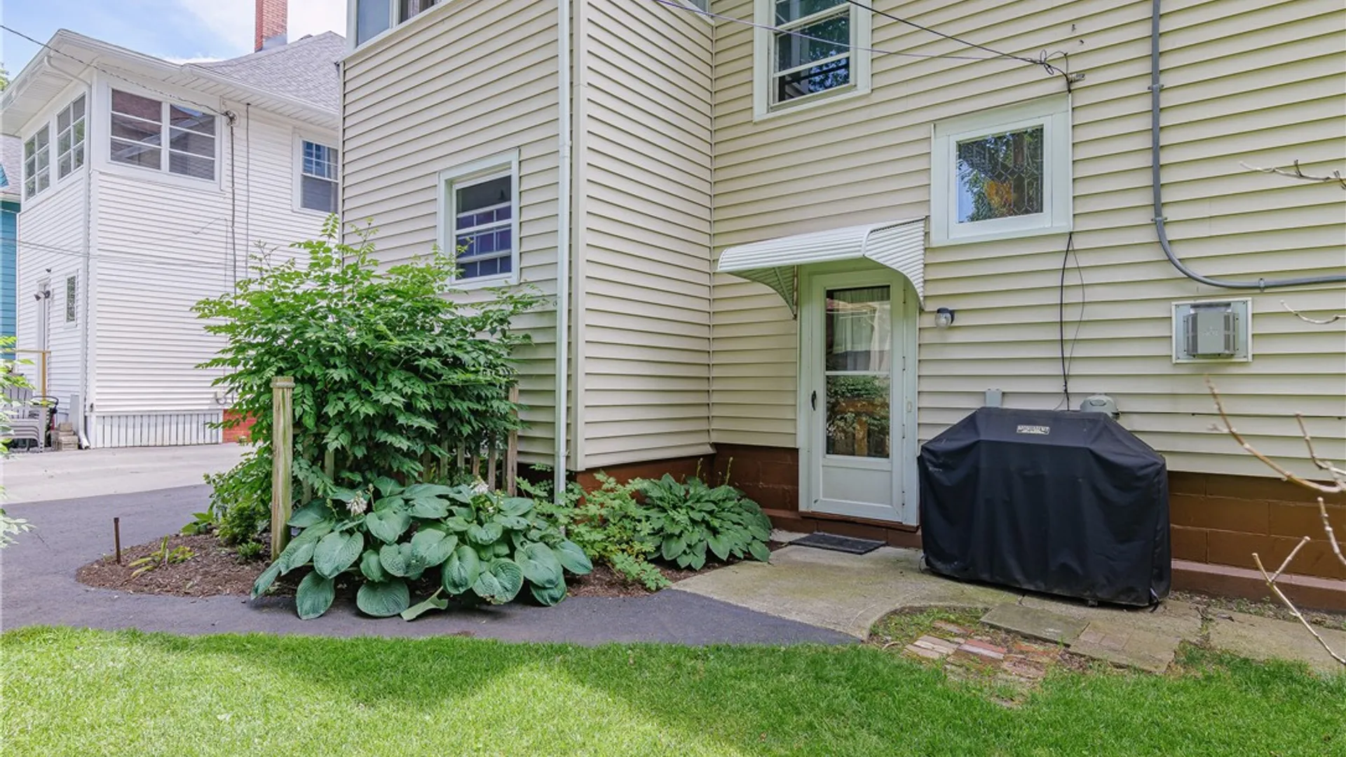Property at 556 Harvard St, Rochester, NY 14607 48