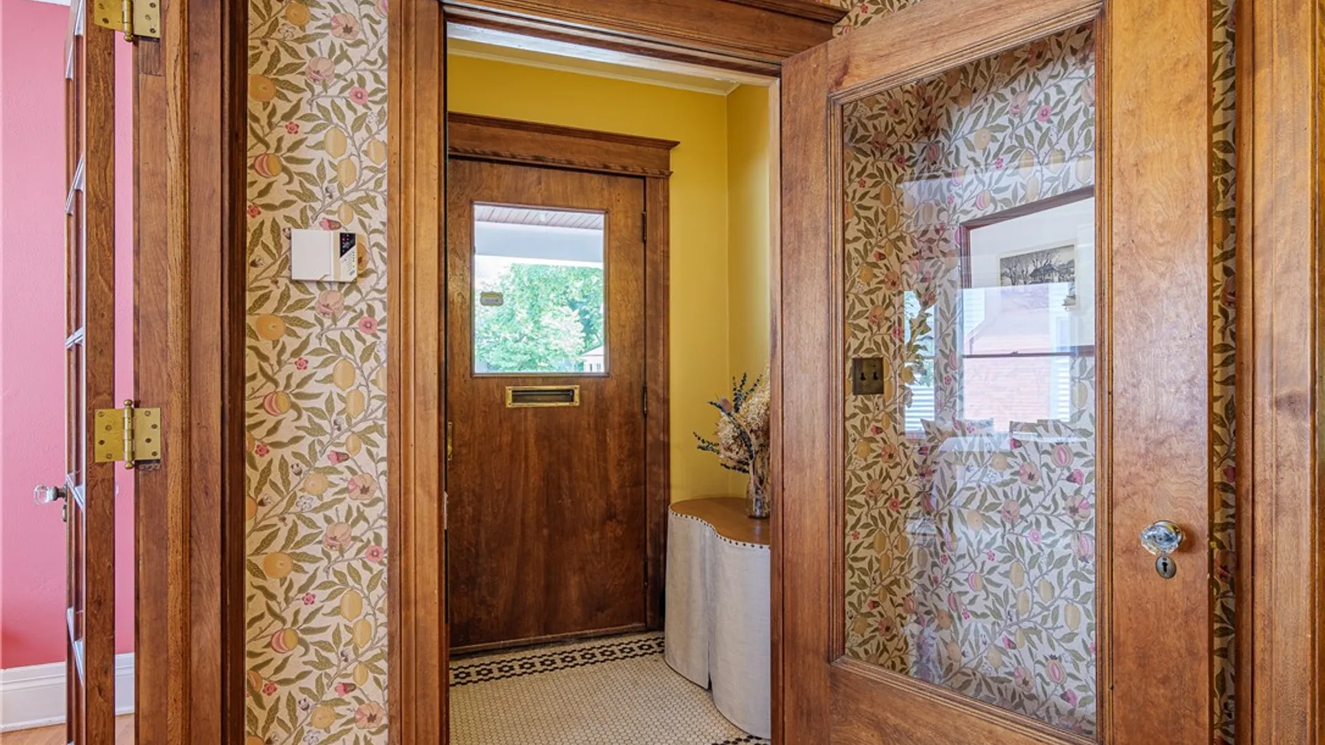 Property at 556 Harvard St, Rochester, NY 14607 7