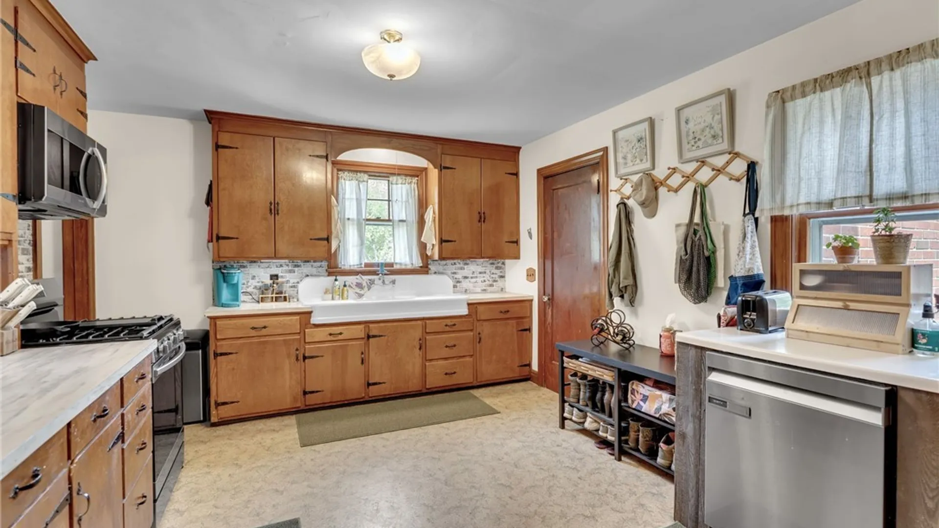 Property at 6729 Black Road, Evans, NY 14047 6