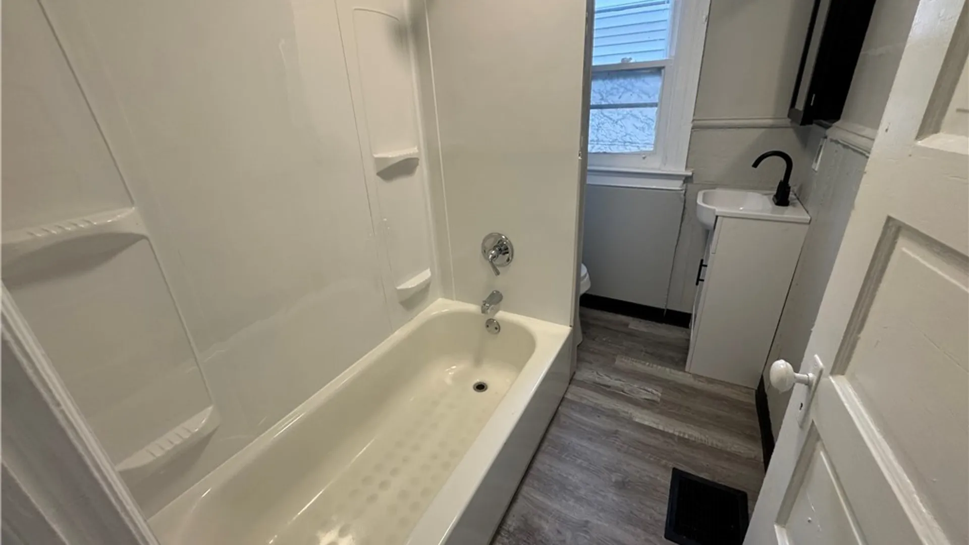 Property at 444 26th Street, Niagara Falls, NY 14303 17