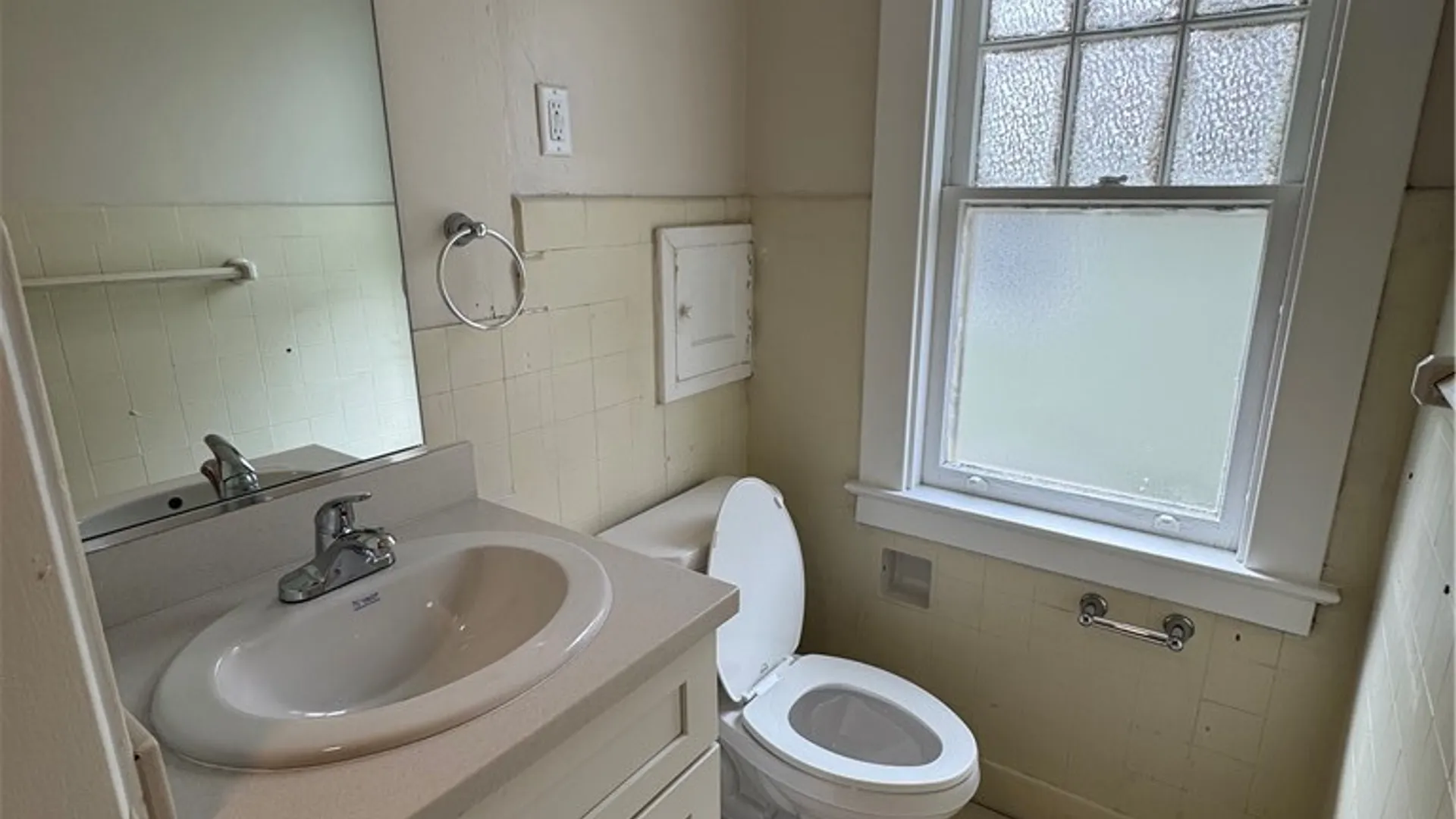 Property at 95 W Humboldt Parkway, Buffalo, NY 14214 12
