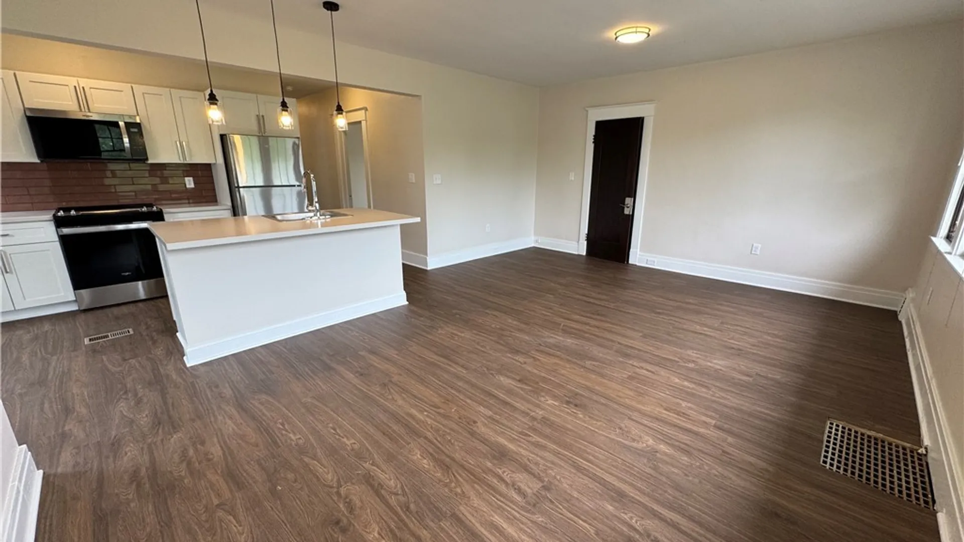 Property at 95 W Humboldt Parkway, Buffalo, NY 14214 19