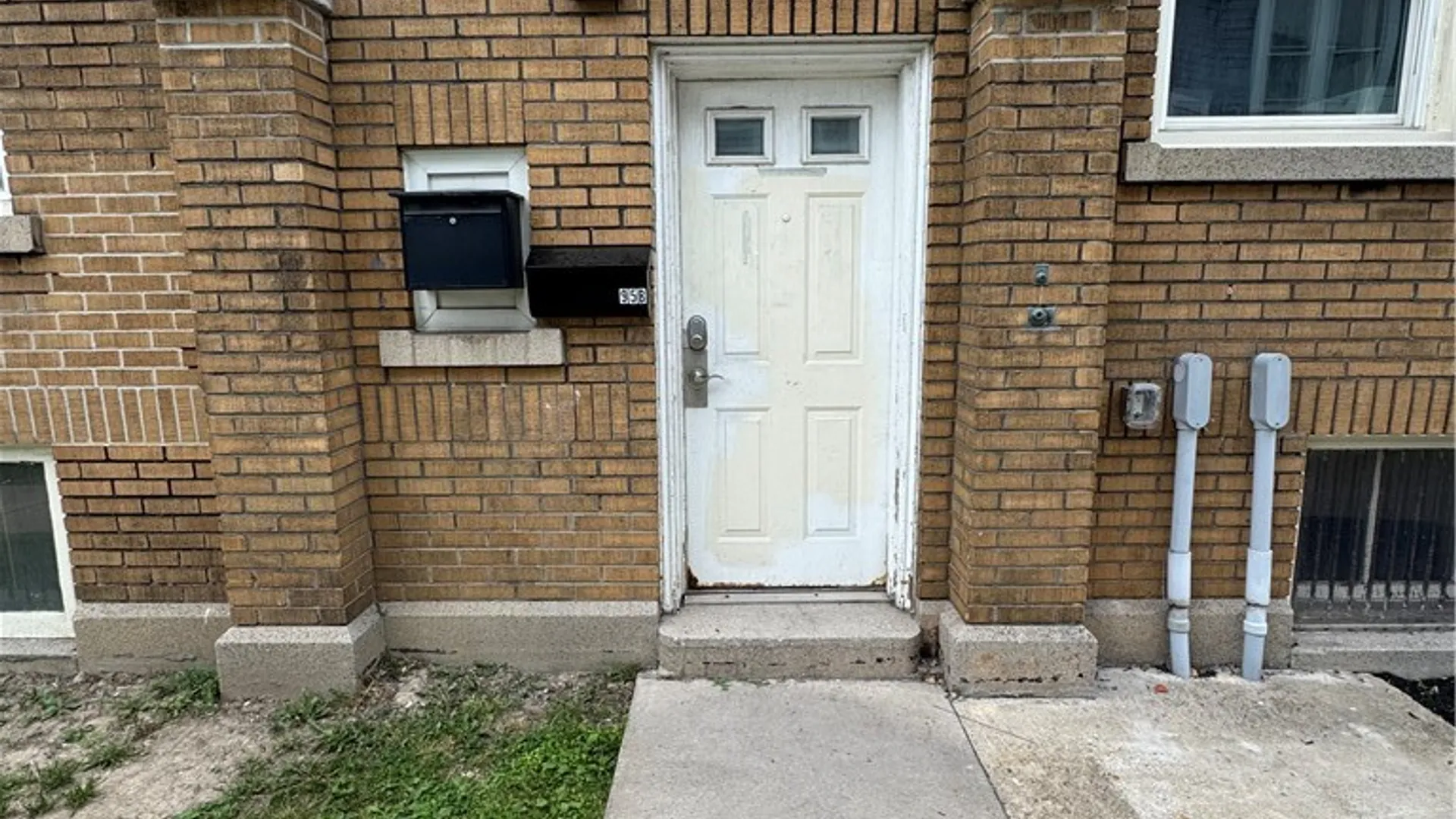 Property at 95 W Humboldt Parkway, Buffalo, NY 14214 3