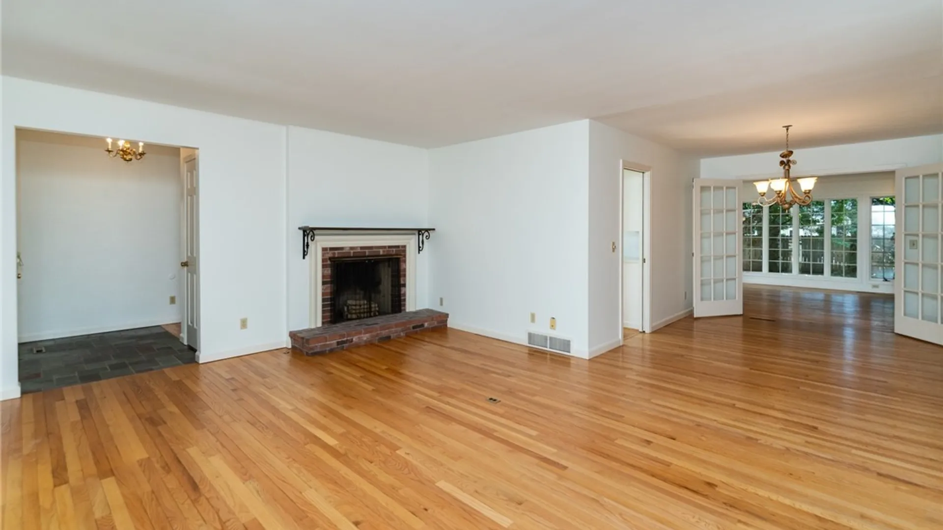 Property at 702 North Street, Batavia City, NY 14020 15