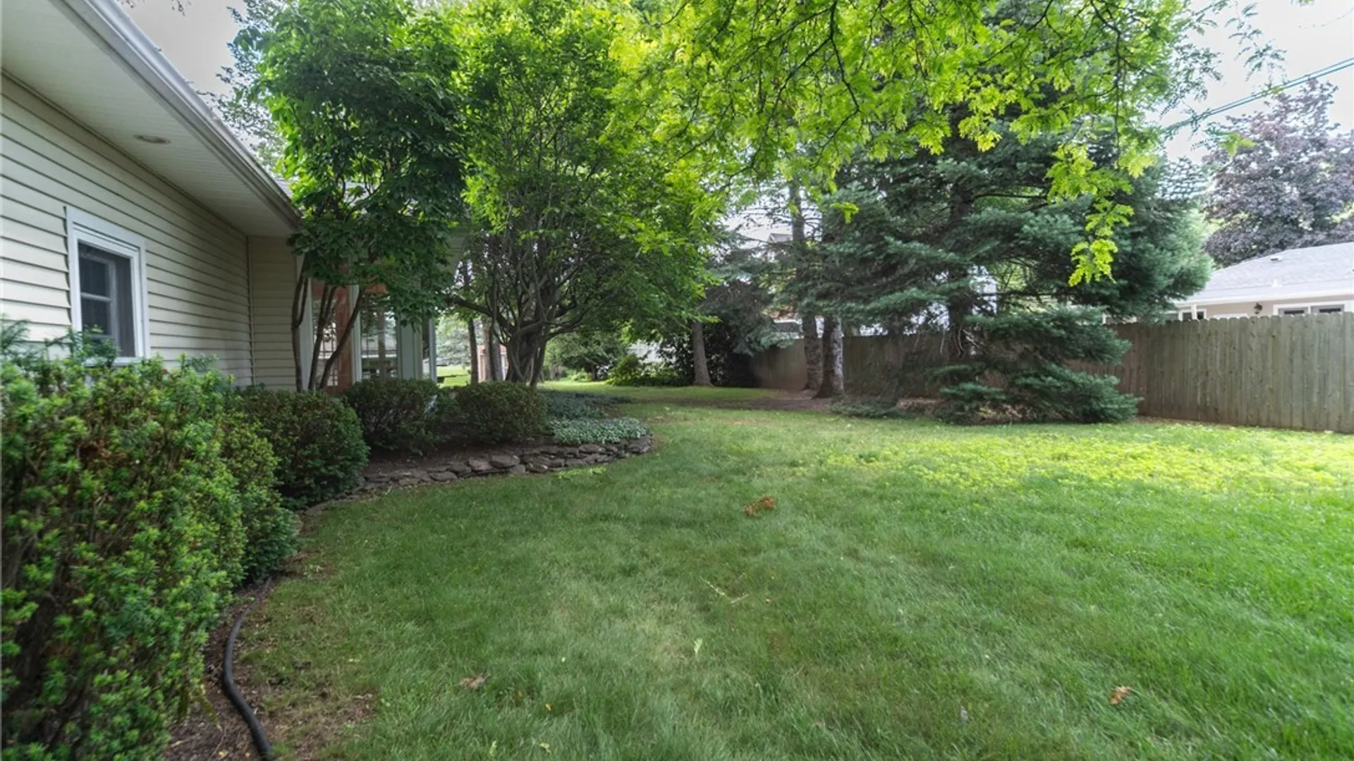 Property at 702 North Street, Batavia City, NY 14020 9
