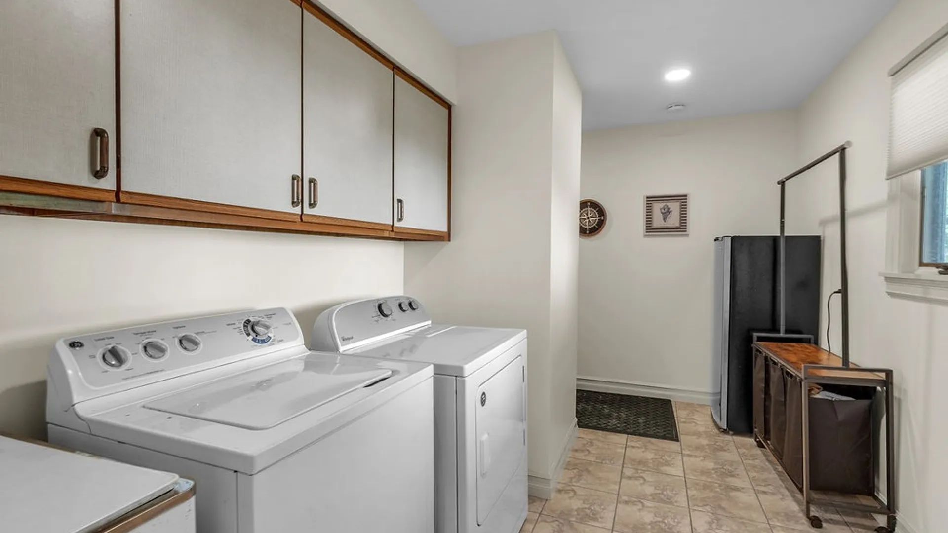 Property at 10 Spicer Creek, Grand Island, NY 14072 21