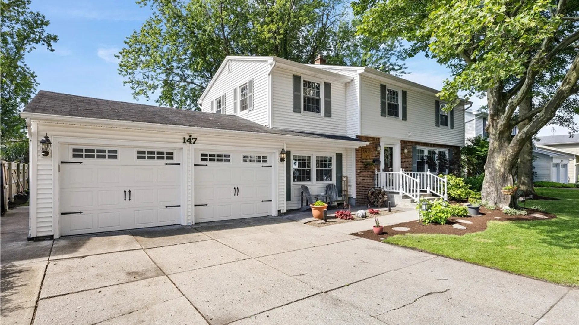 Property at 147 Pin Oak Drive, Amherst, NY 14221 4