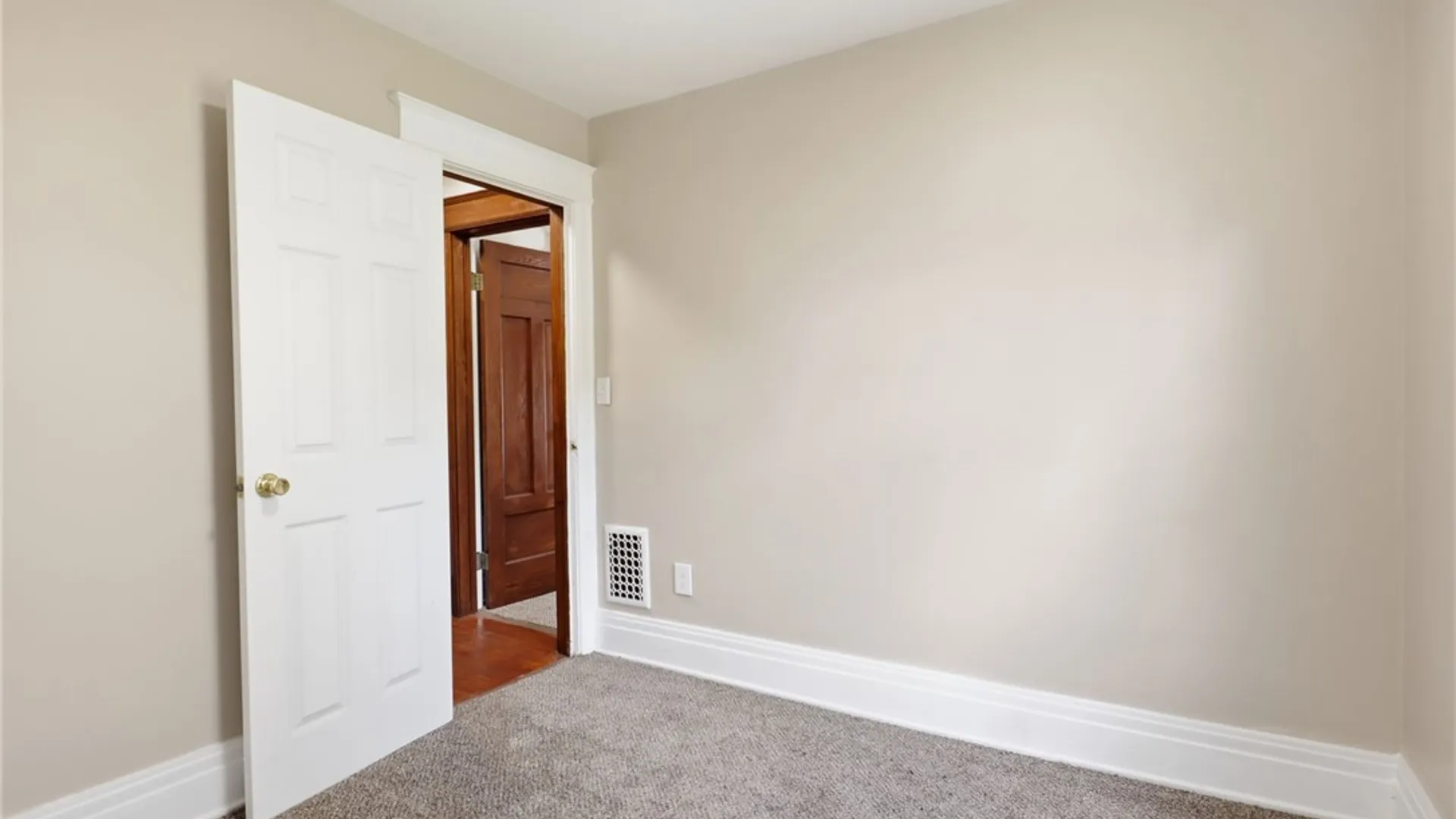 Property at 133 Parkside Avenue, Rochester, NY 14609 19