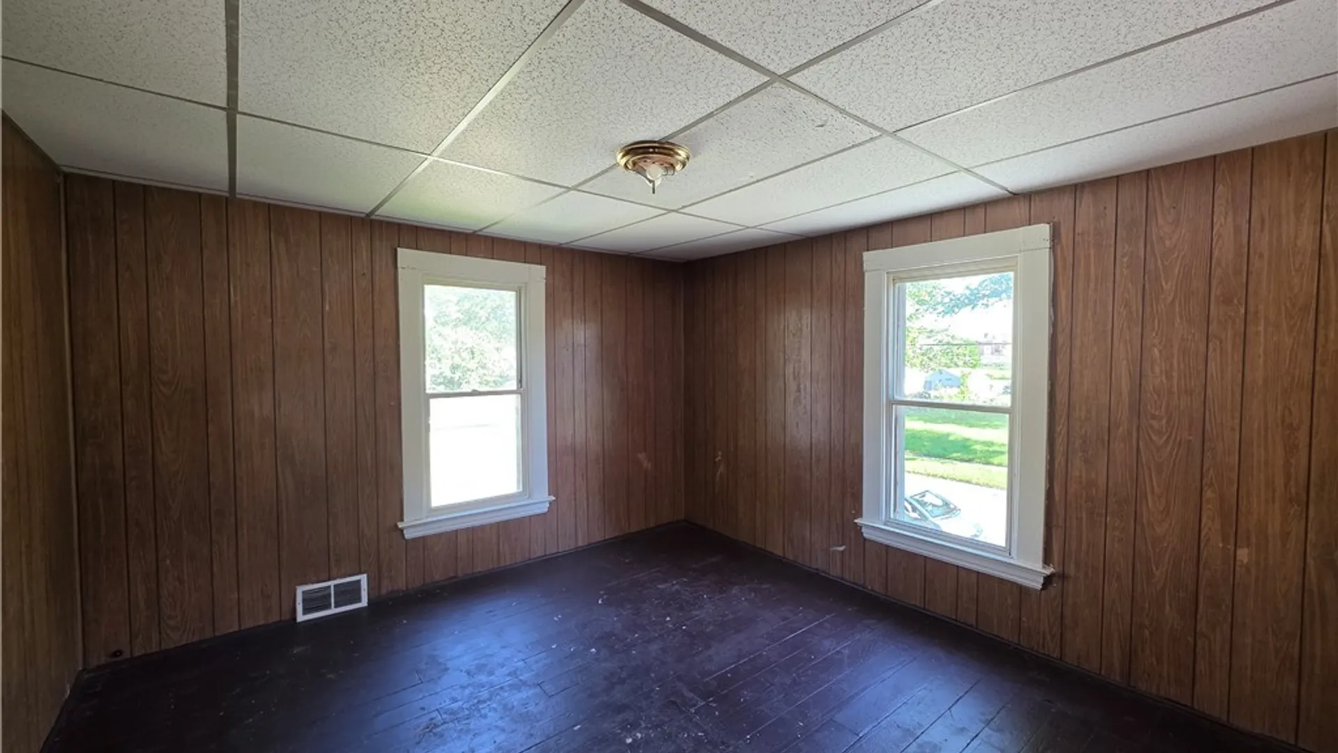 Property at 2430 Cudaback Avenue, Niagara Falls, NY 14303 7