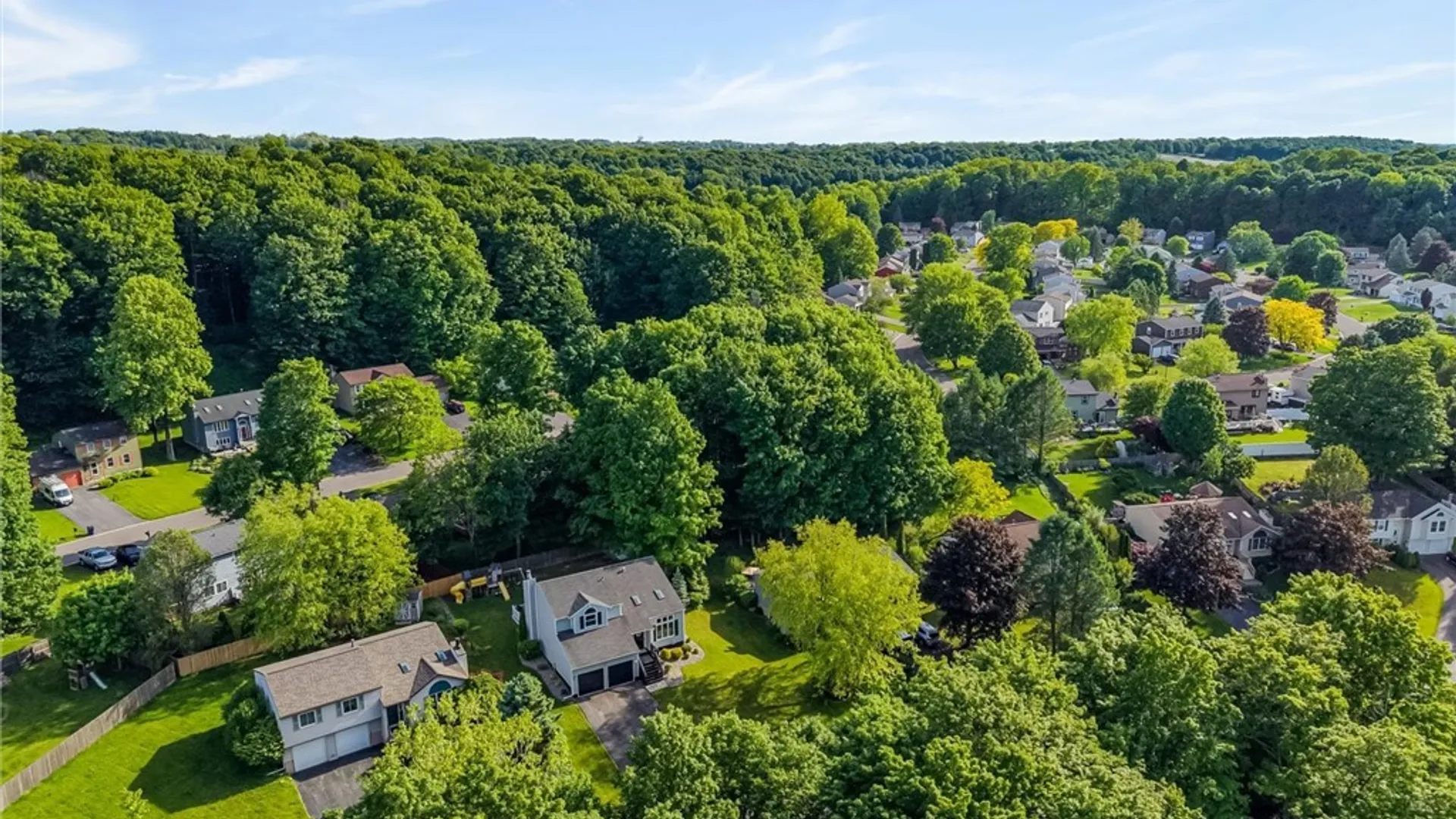 Property at 105 Vantage Drive, Camillus, NY 13031 41