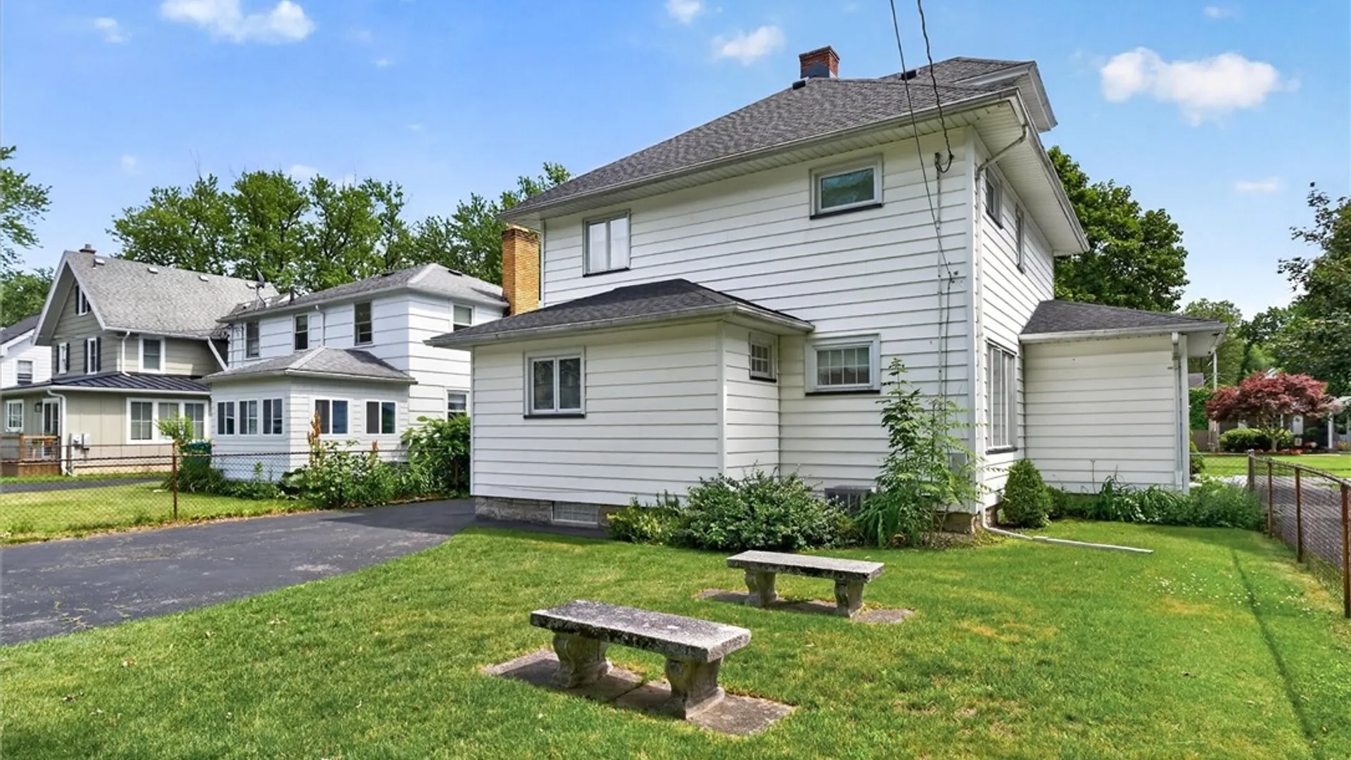 Property at 162 Belcoda Dr, Irondequoit, NY 14617 4