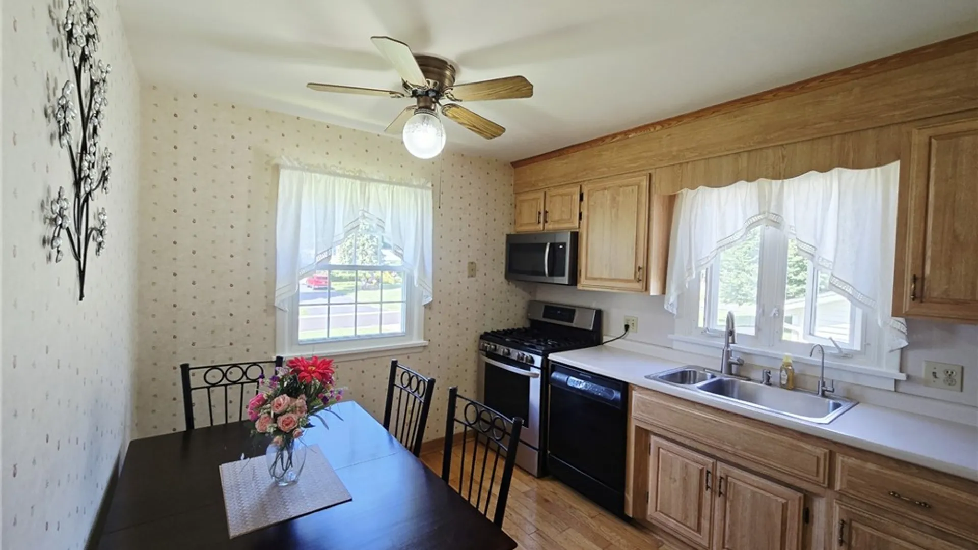 Property at 131 Medallion Drive, Greece, NY 14626 18