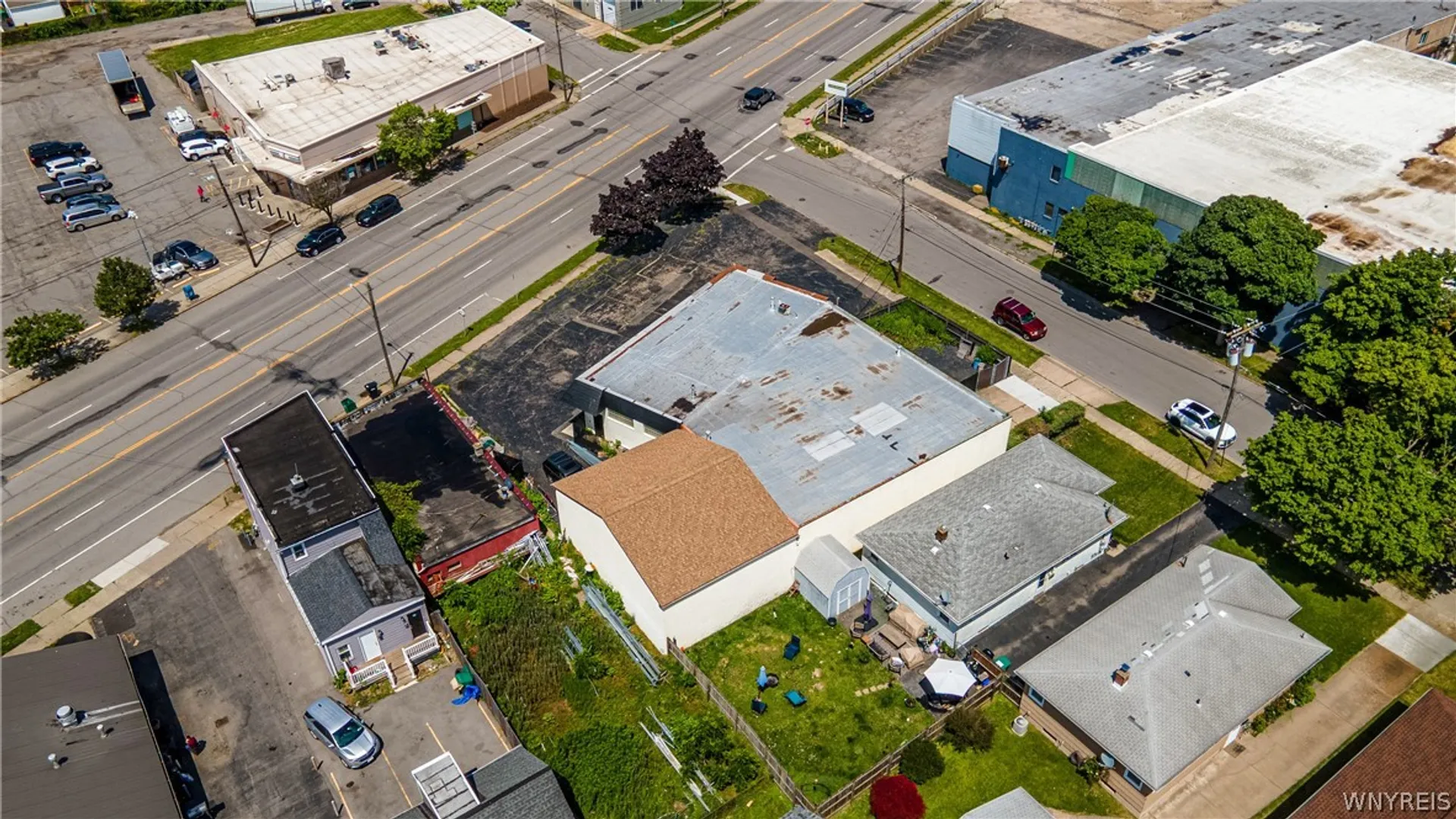Property at 2323 Hyde Park Boulevard, Niagara Falls, NY 14305 46
