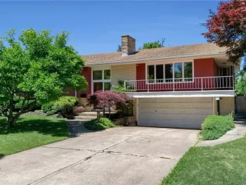 Property at 16 Meadow Lane, Tonawanda, NY 14223