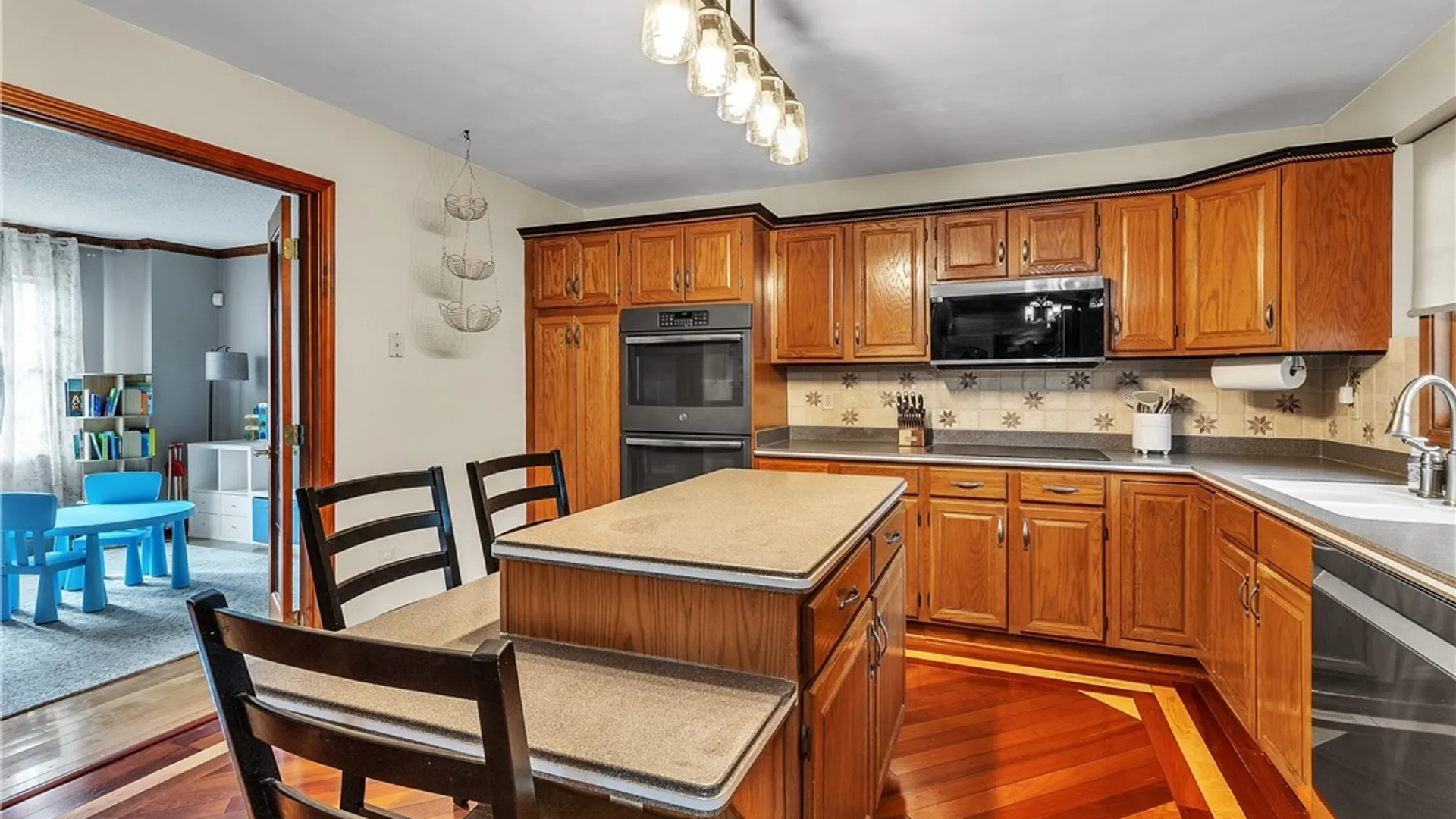 Property at 7134 Marigold Drive, Wheatfield, NY 14120 18
