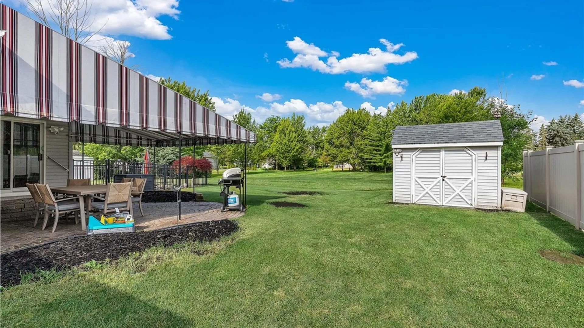 Property at 7134 Marigold Drive, Wheatfield, NY 14120 3