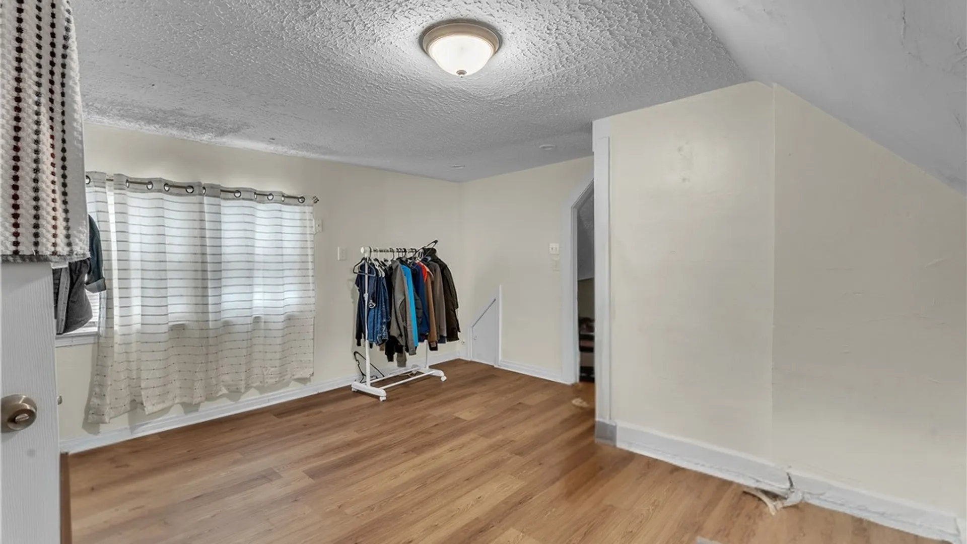 Property at 2523 Falls Street, Niagara Falls, NY 14303 6