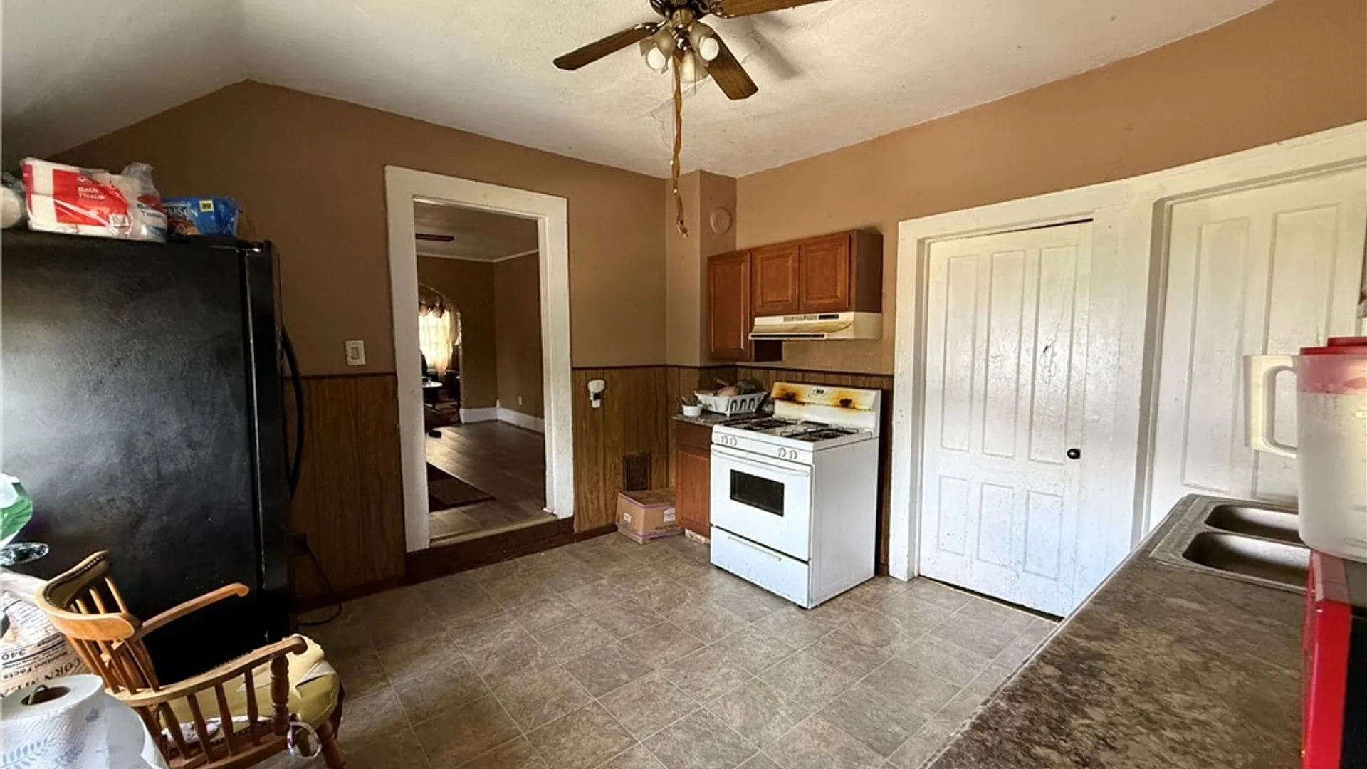 Property at 1519 Butternut Street, Syracuse, NY 13208 15