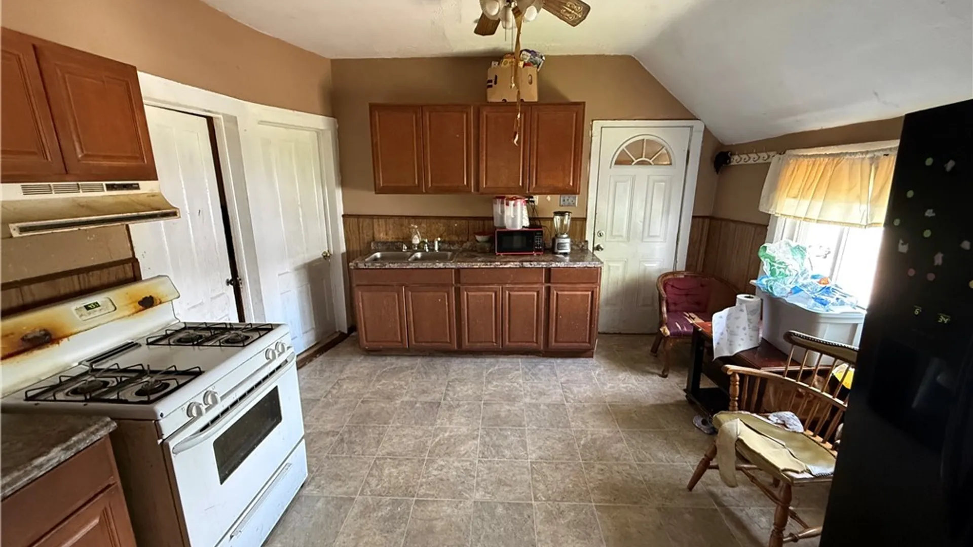Property at 1519 Butternut Street, Syracuse, NY 13208 16