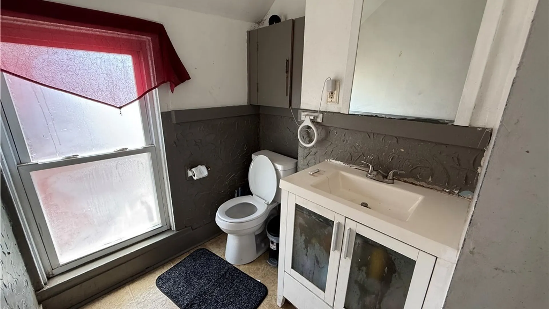 Property at 1519 Butternut Street, Syracuse, NY 13208 17