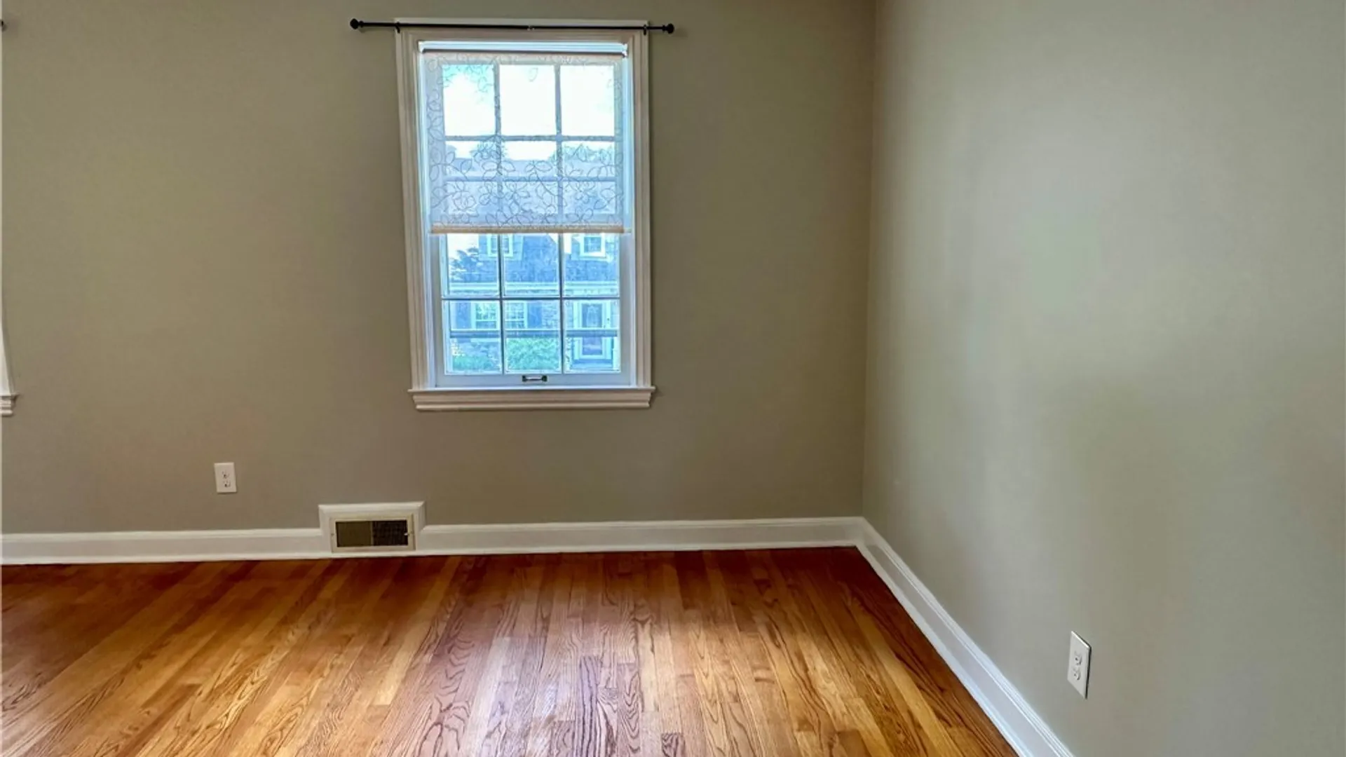 Property at 456 Wendell Terrace, Syracuse, NY 13203 32