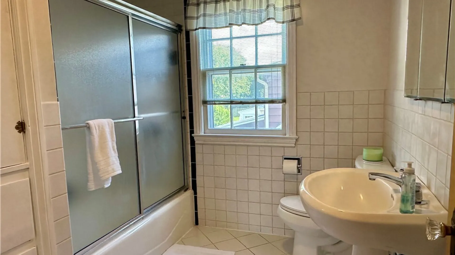 Property at 456 Wendell Terrace, Syracuse, NY 13203 34