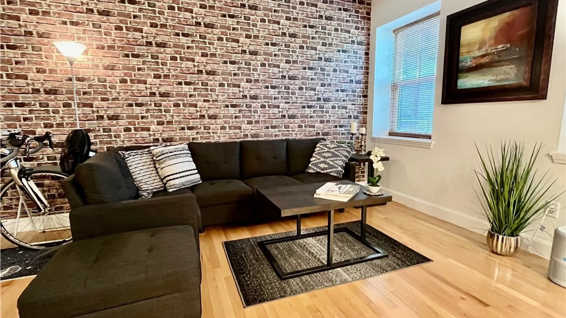 Property at 917 Madison St, Syracuse, NY 13210 6