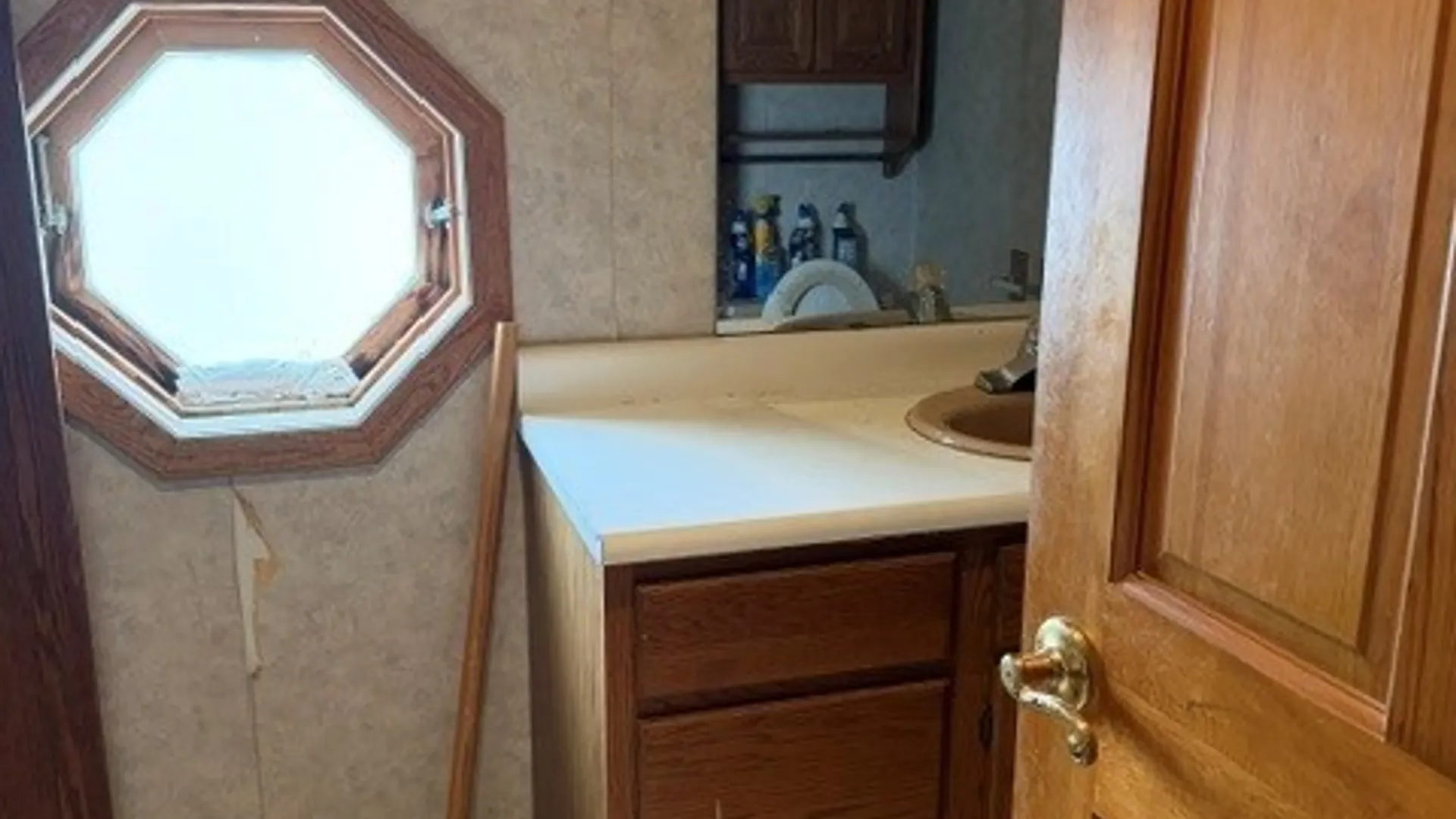 Property at 60 E 7th Street, Oswego, NY 13126 17