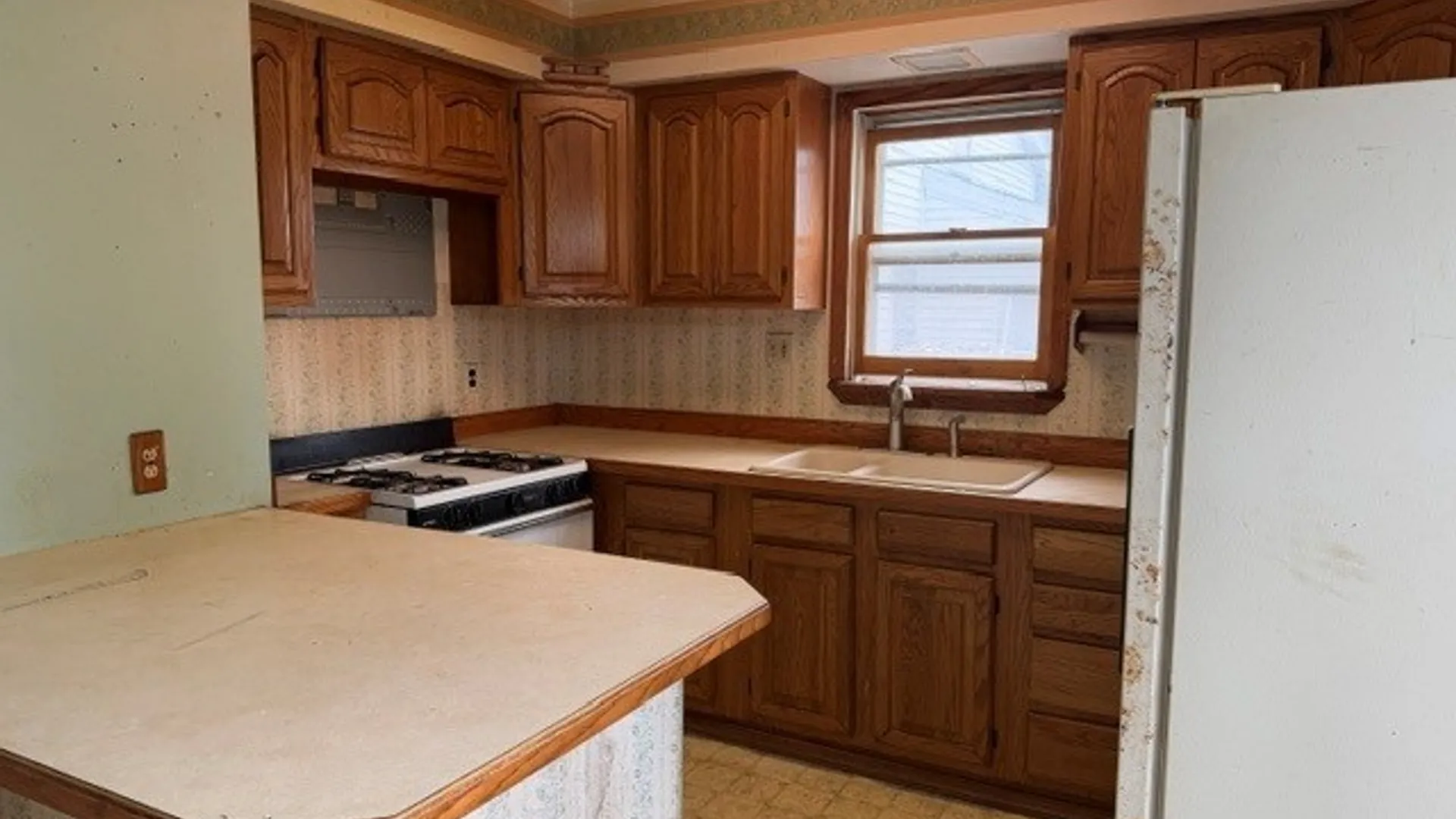 Property at 60 E 7th Street, Oswego, NY 13126 4