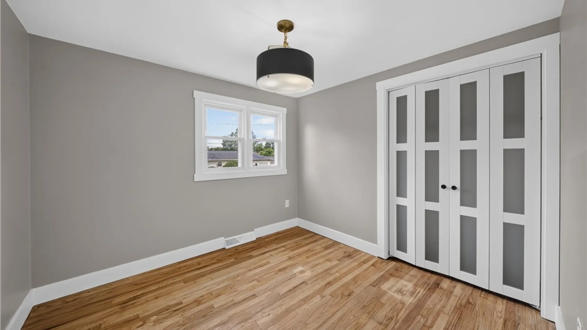 Property at 412 Swansea Avenue, Salina, NY 13206 21