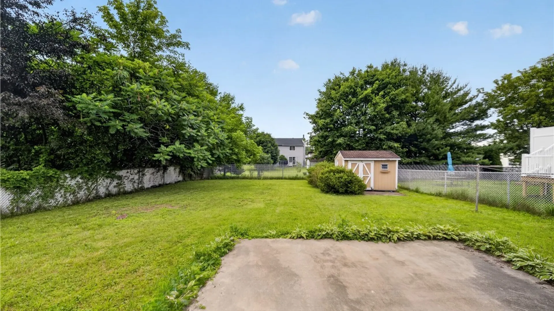Property at 412 Swansea Avenue, Salina, NY 13206 34