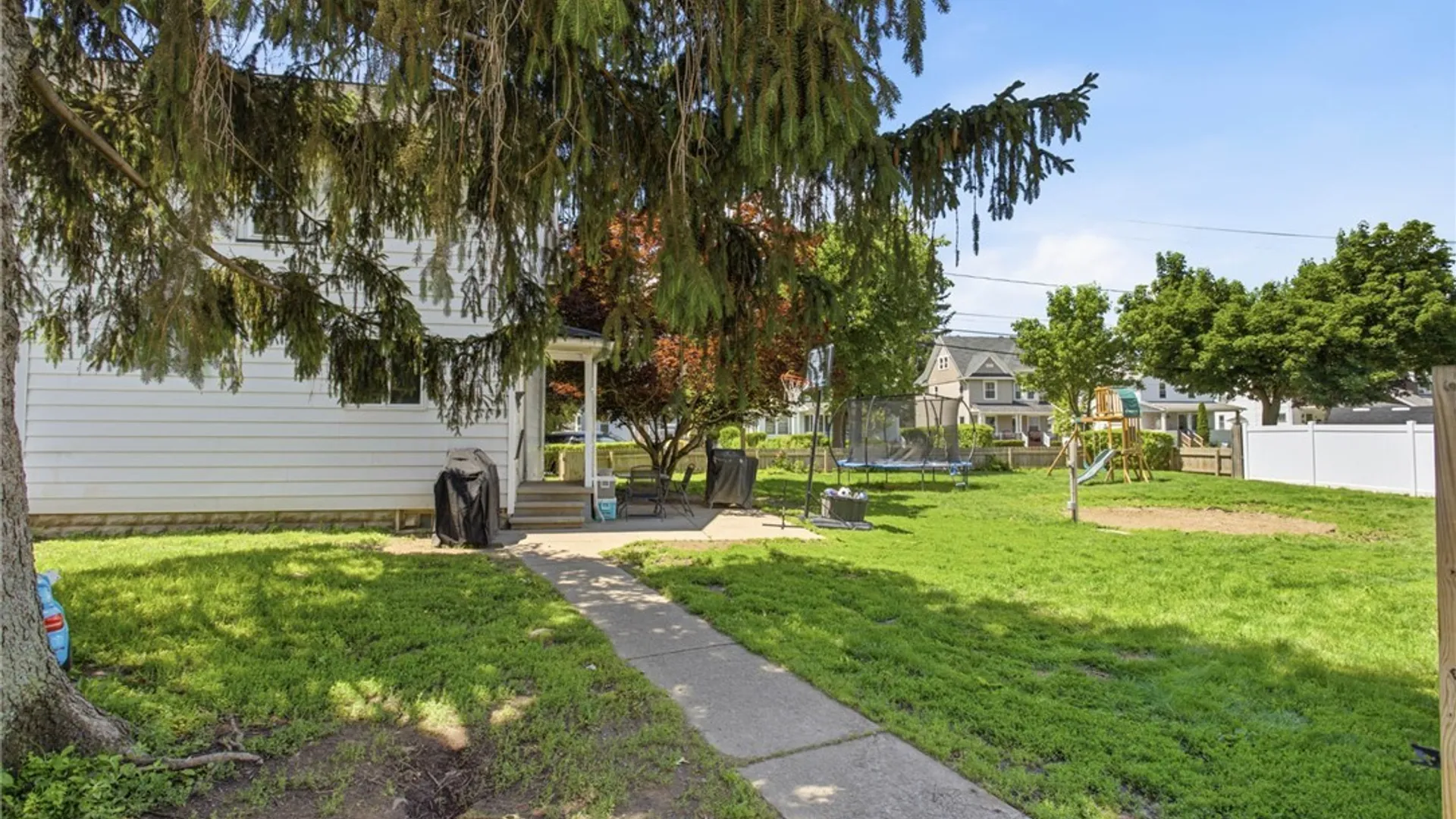 Property at 319 S Jackson Street, Batavia City, NY 14020 22