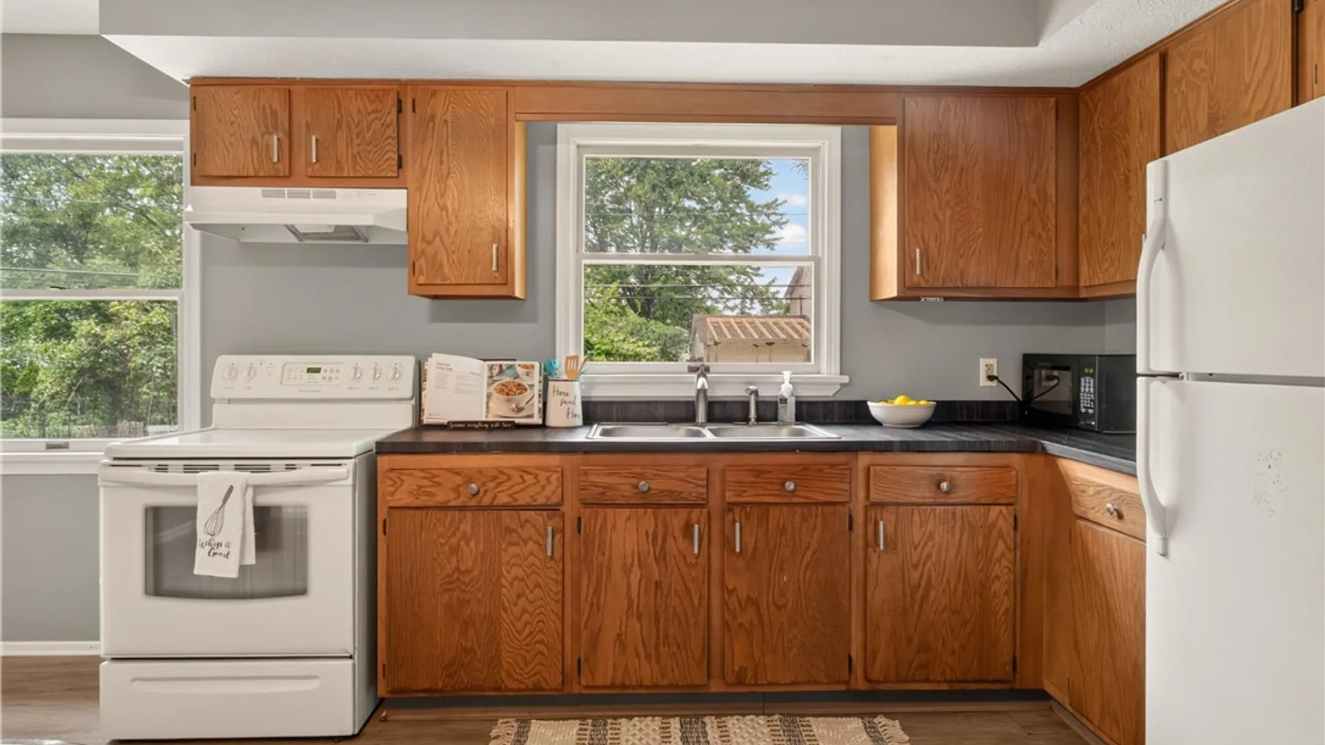Property at 41 Honey Bunch Lane, Irondequoit, NY 14609 18