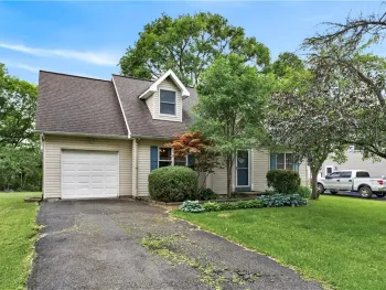 Property at 41 Honey Bunch Lane, Irondequoit, NY 14609