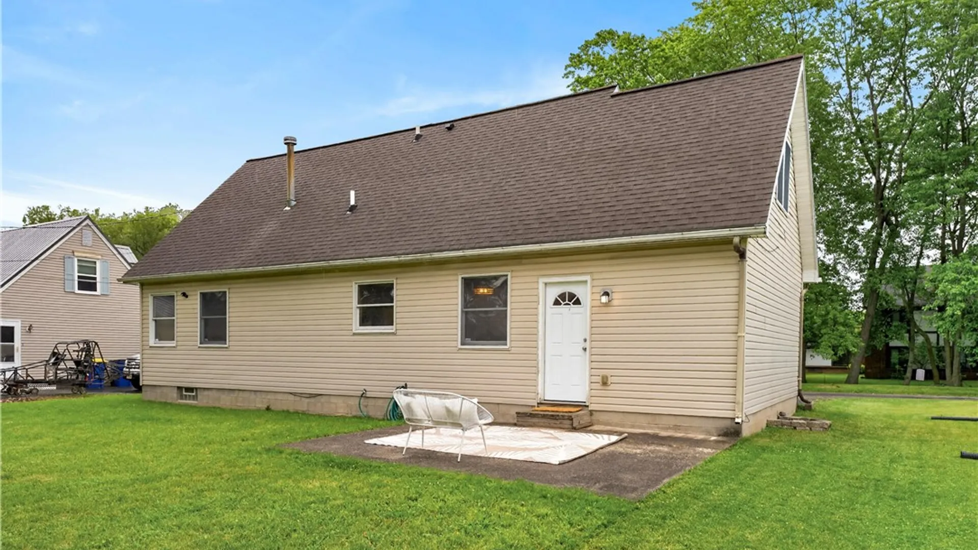 Property at 41 Honey Bunch Lane, Irondequoit, NY 14609 43