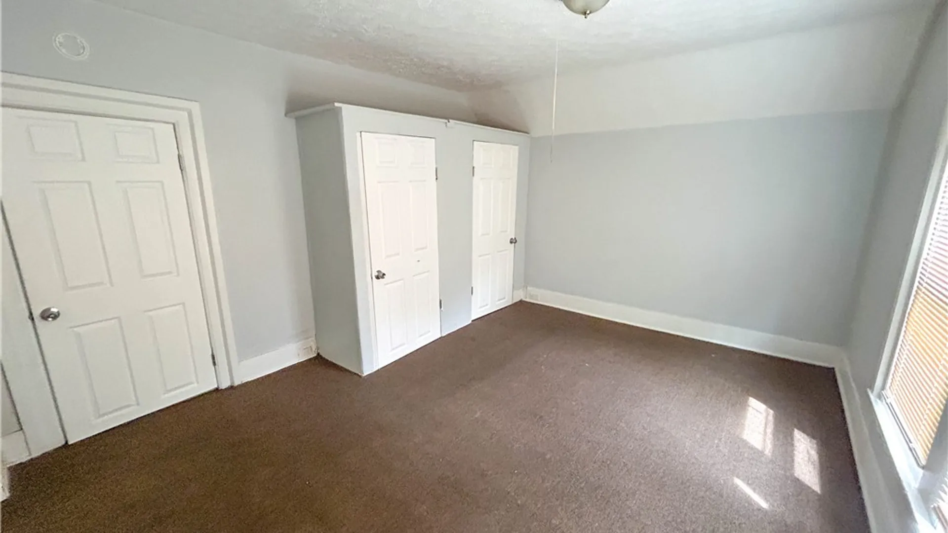 Property at 93 York Street, Rochester, NY 14611 15