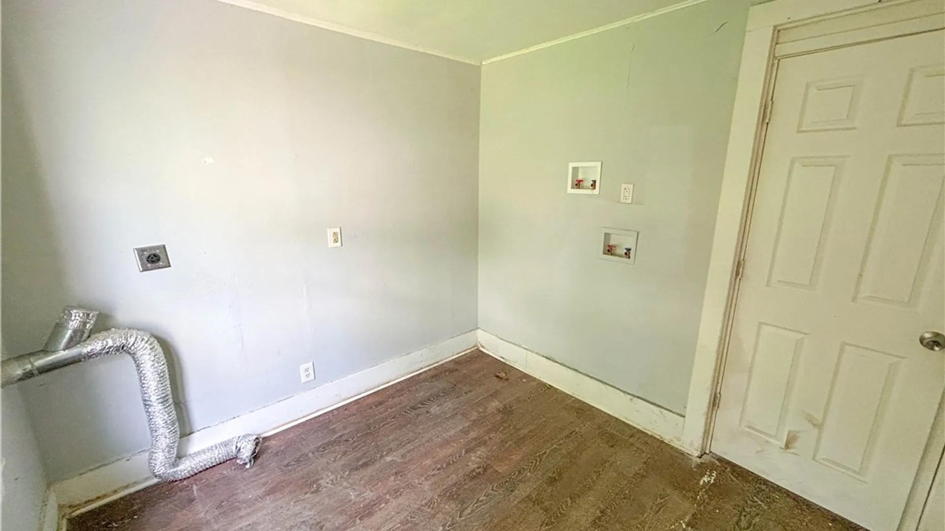 Property at 93 York Street, Rochester, NY 14611 17
