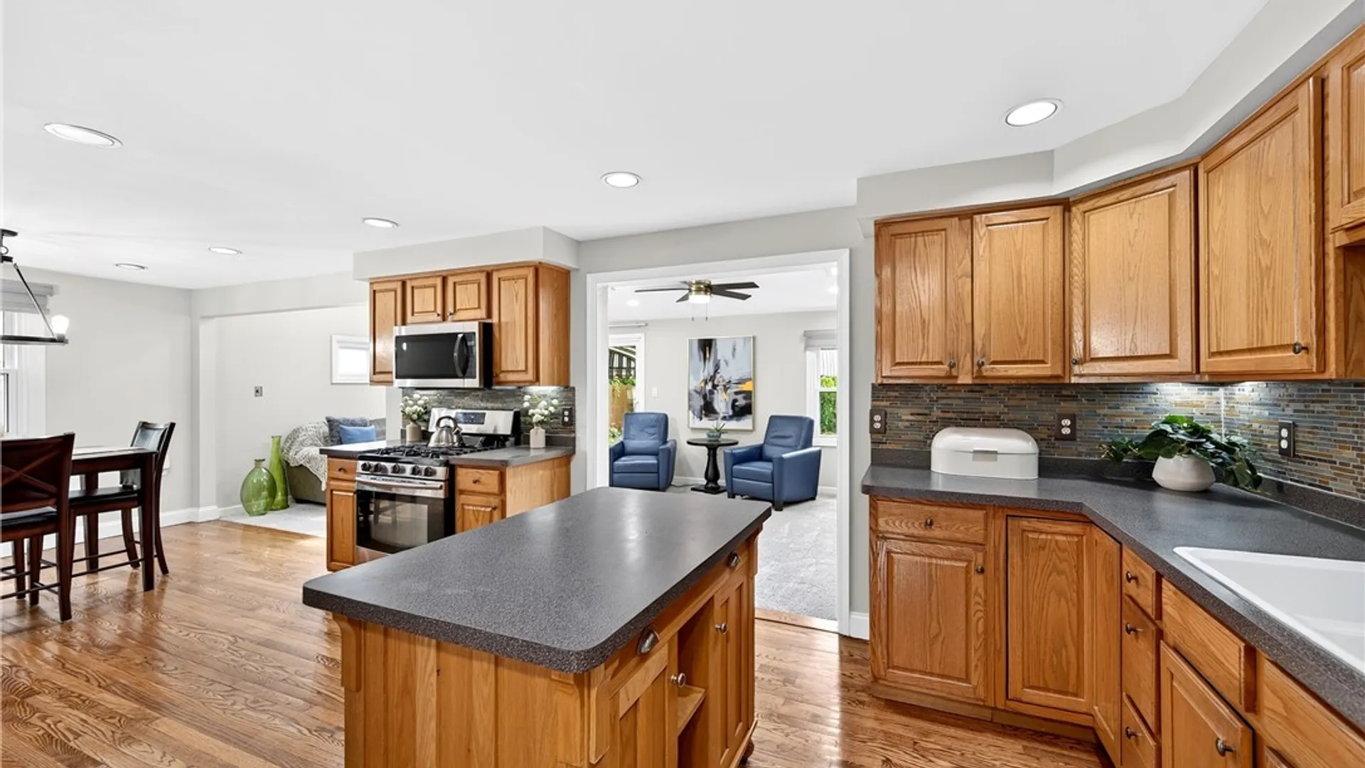 Property at 1882 Hopkins Road, Amherst, NY 14068 14