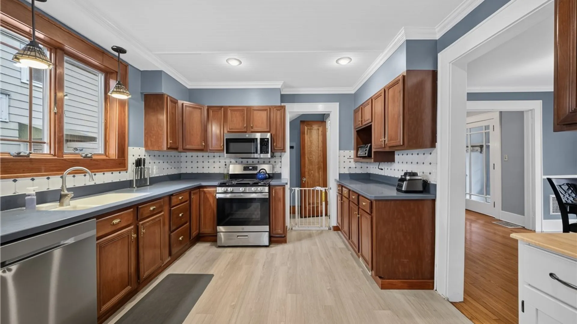 Property at 213 Hickok Avenue, Syracuse, NY 13206 18