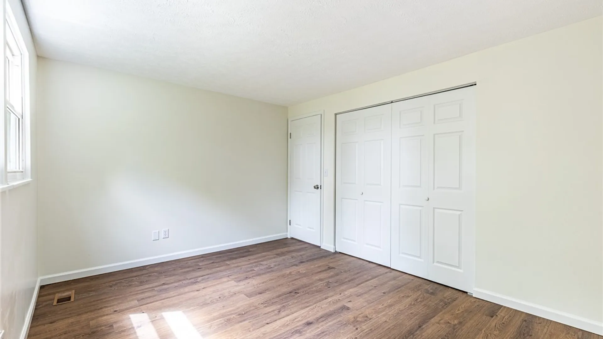 Property at 32 Coachlight Circle, Farmington, NY 14425 20